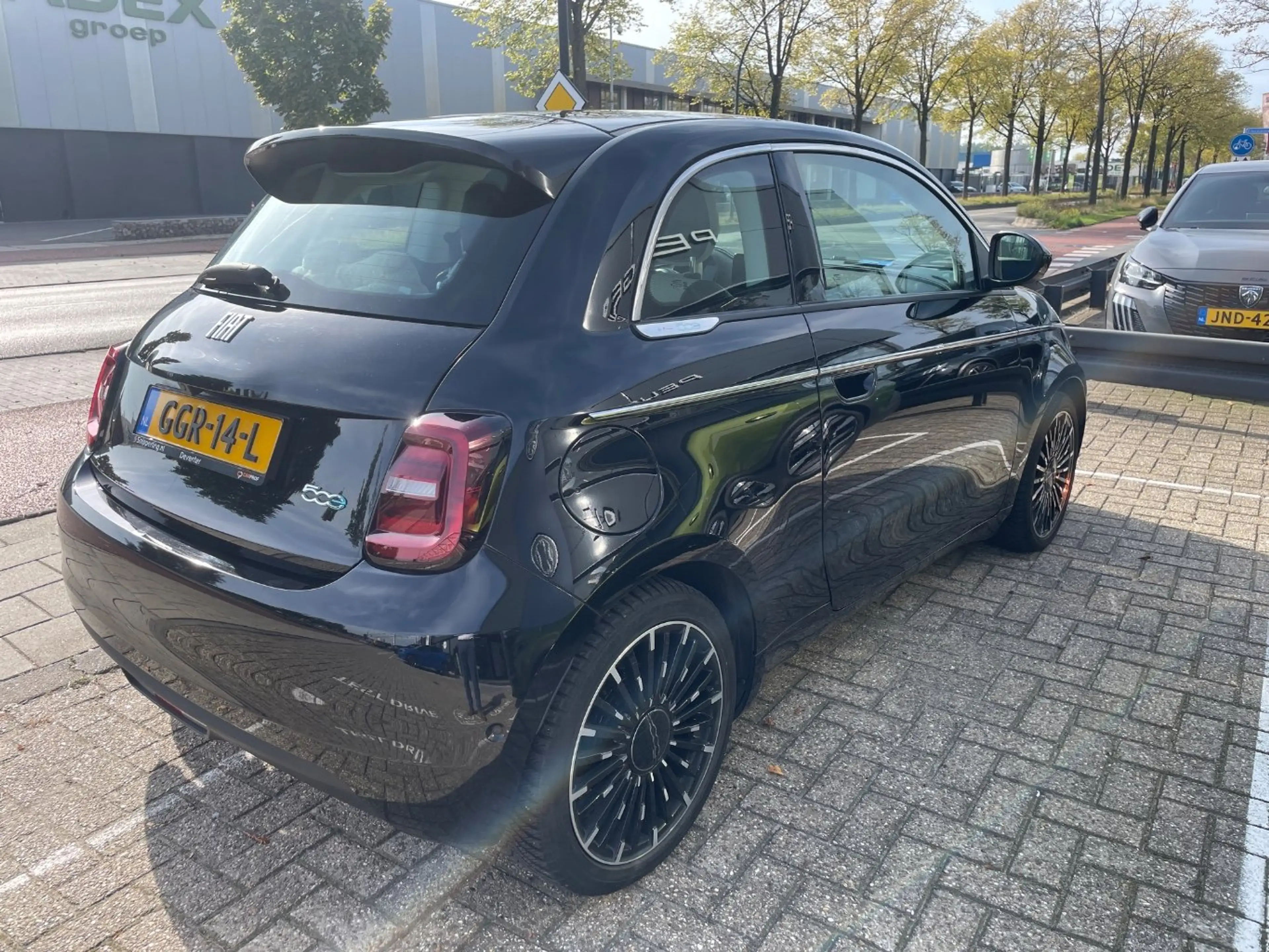Fiat 500e 42 kWh La Prima 3-Fase | Navigatie | Leder | Achte — photo 3
