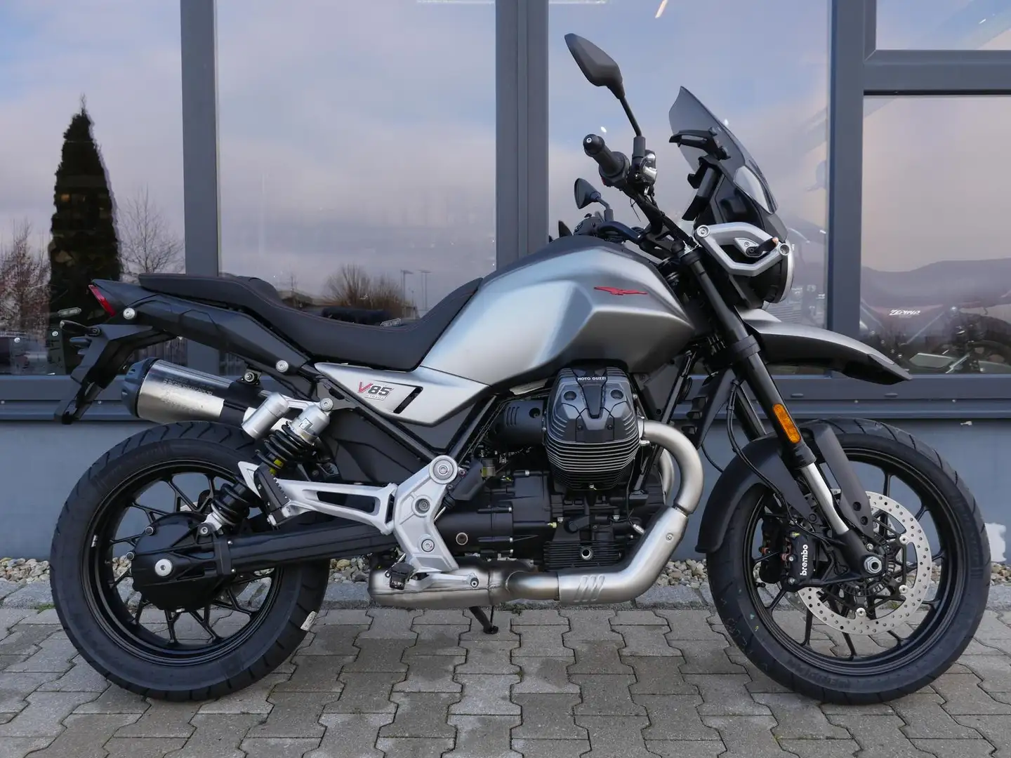 Moto Guzzi V 85 TT Strada - Facelift - 2024 - 2
