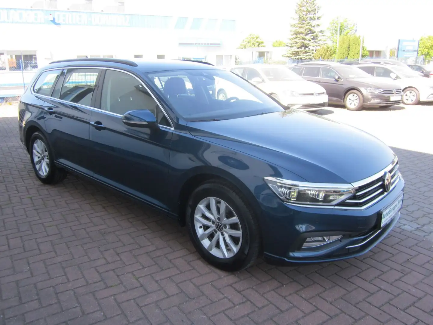 Volkswagen Passat Variant Passat Business+MATRIX+STH+AHK+SOUND+NAVI+KAMERA Azul - 2