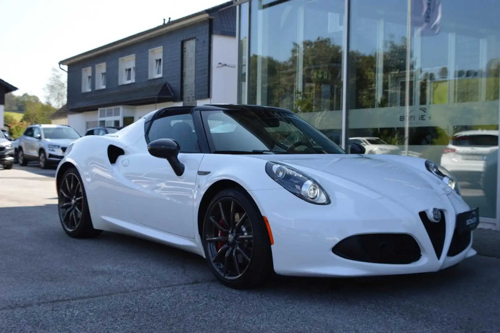 Alfa Romeo 4C Spider Vollausstattung Leder Carbon Klima Xenon Weiß - 2