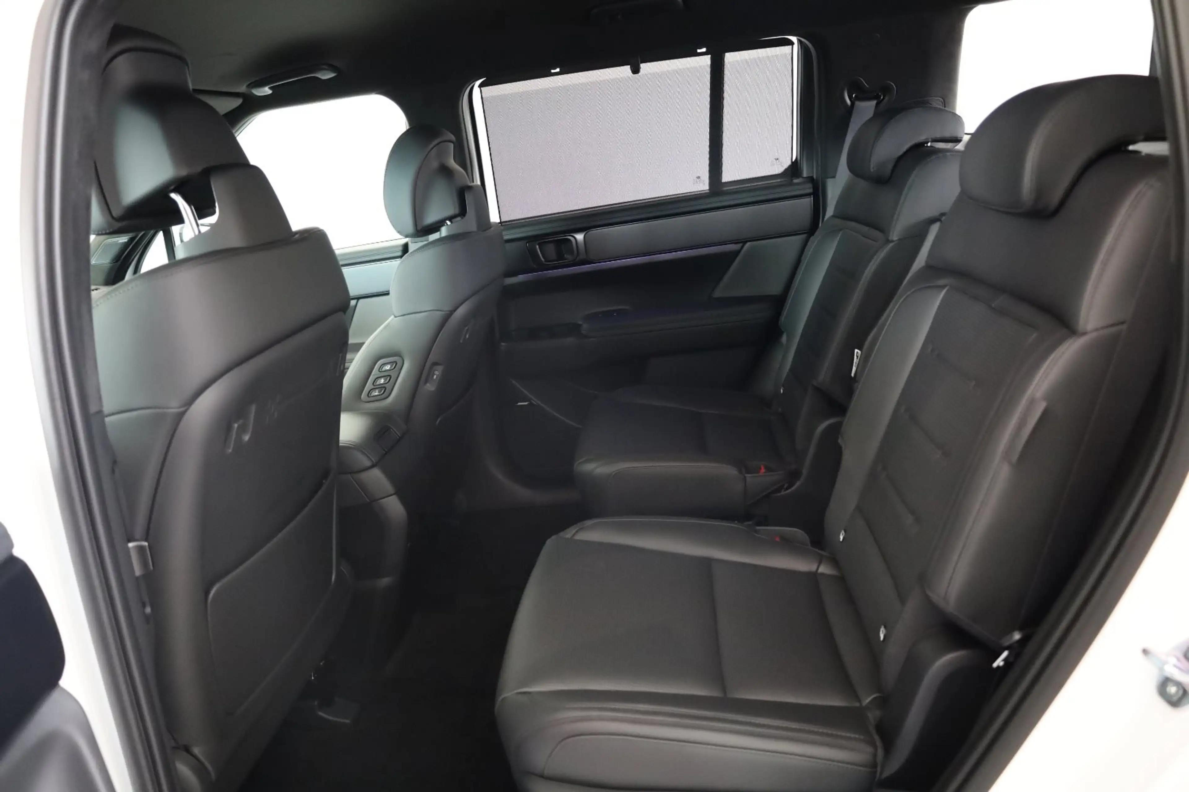 Hyundai SANTA FE (MX5) Calligraphy 1.6 T-GDI PHEV 4WD 6 Sitzer — photo 6