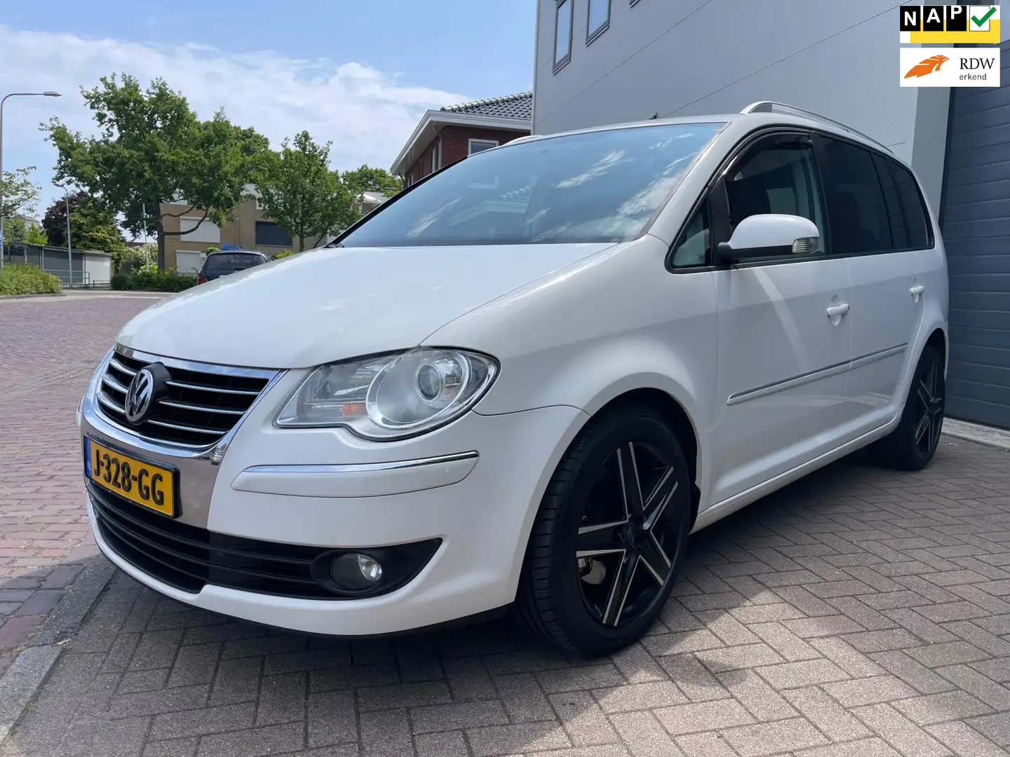 Volkswagen Touran 1.4 TSI Highline Business/Automaat/Leder/Cruisec-c Blanco - 1