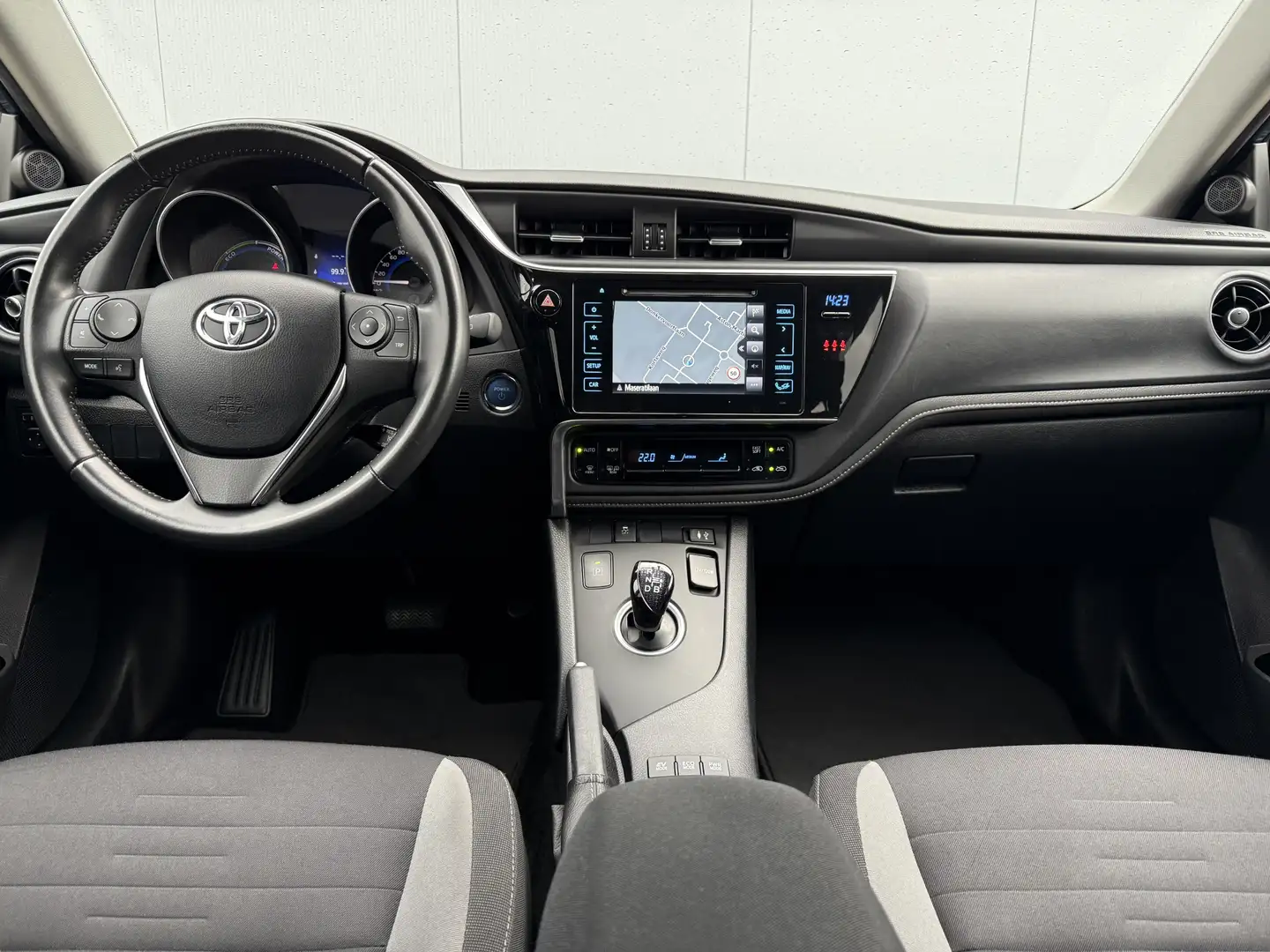 Toyota Auris Sports 1.8 Hybrid Freestyle Automaat Navigatie/Cam Bleu - 2