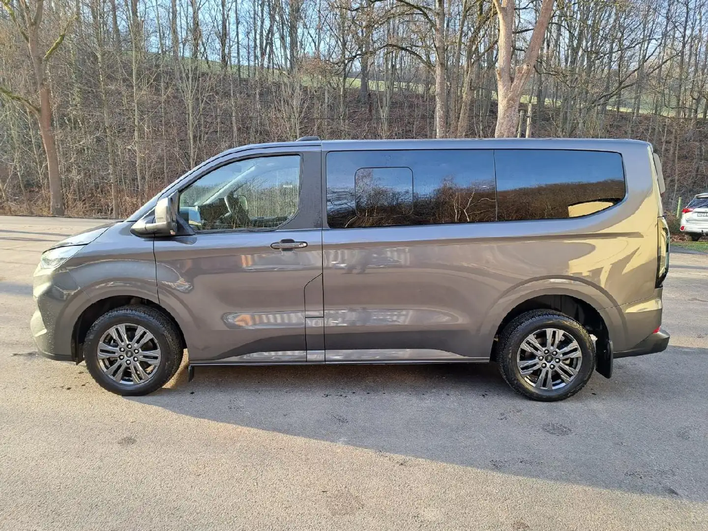 Ford Tourneo Custom 320 L1 Tourneo Trend FWD Grau - 2