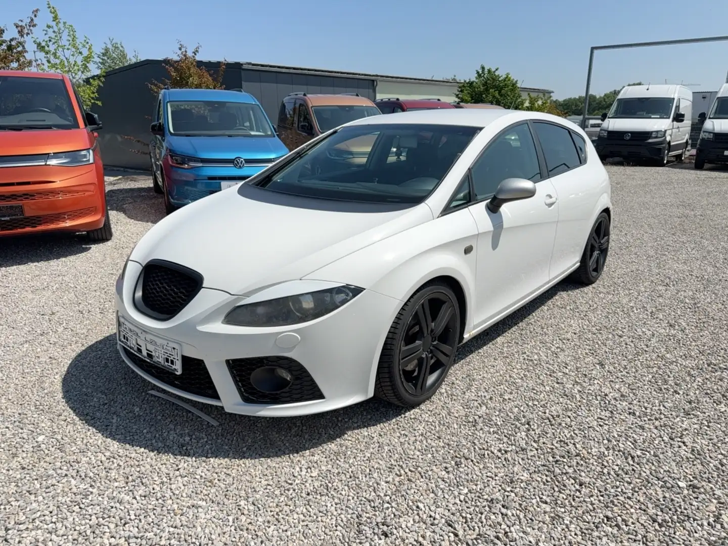 SEAT Leon 2.0 TDi nur für Gewerbe und Export LM SHZ Weiß - 2