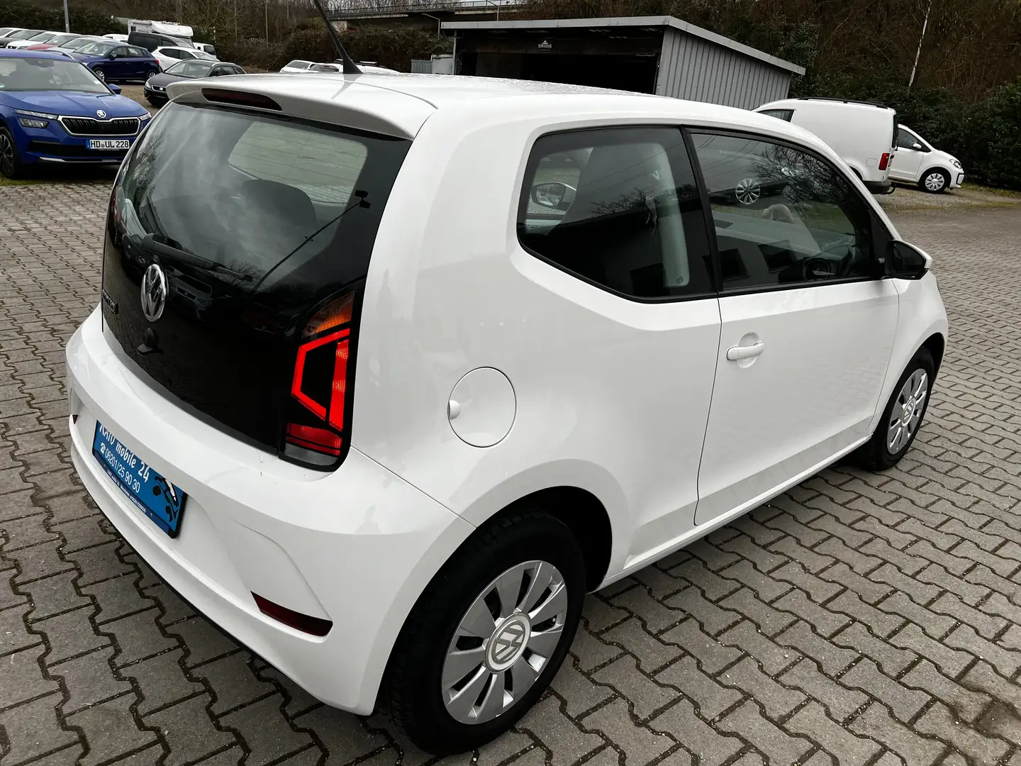 Volkswagen up! move up! EcoFuel maps+more, drive pack plus 1.Hand Weiß - 2