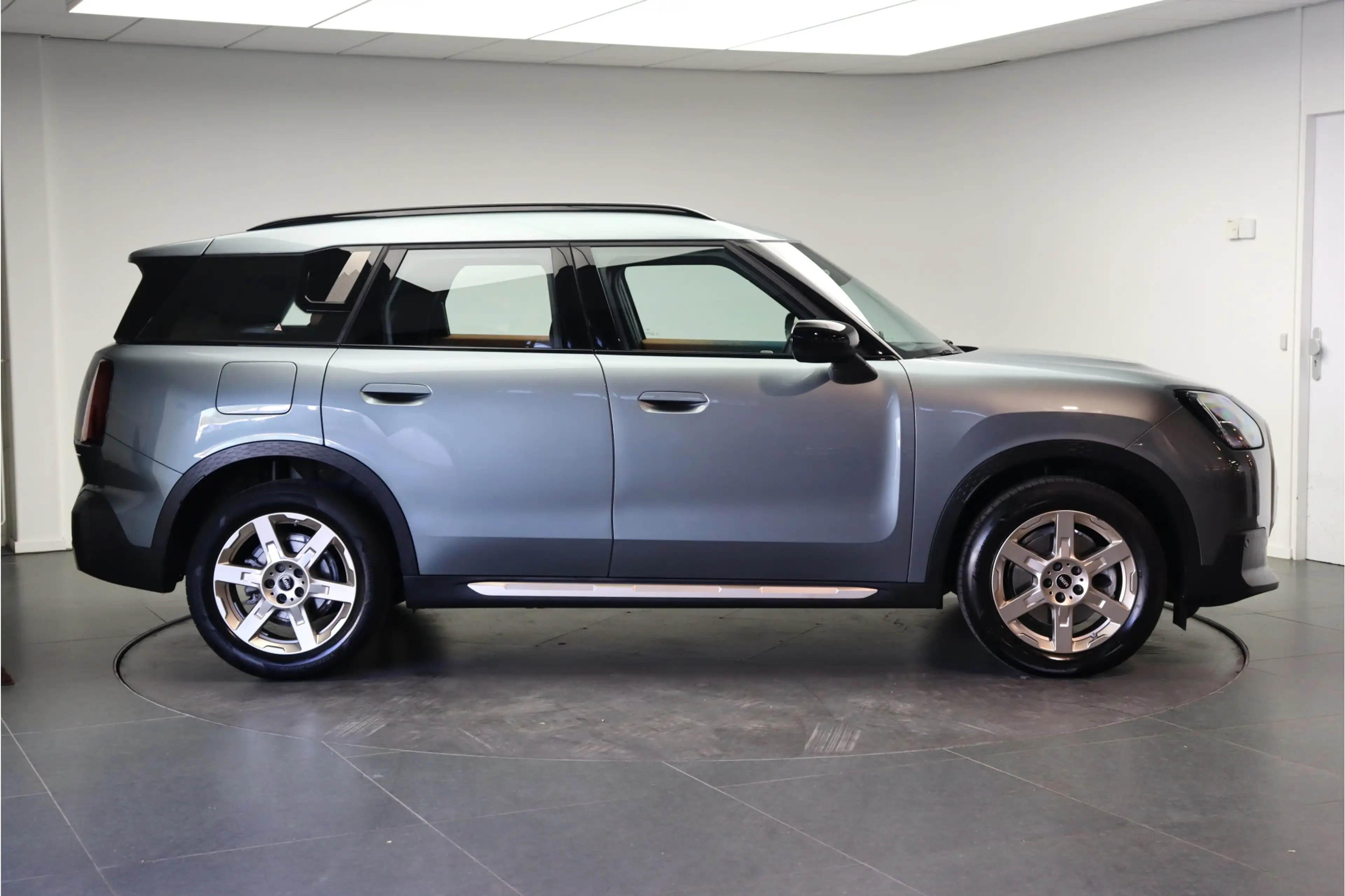 MINI Countryman C Automaat / Favoured / Pakket S / 18" Asteroid Spok — photo 5