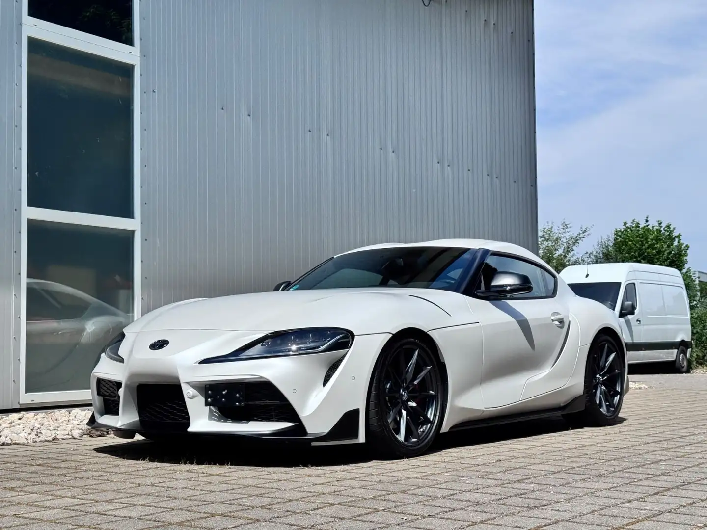 Toyota Supra GR Moonstone Edition Weiß - 1