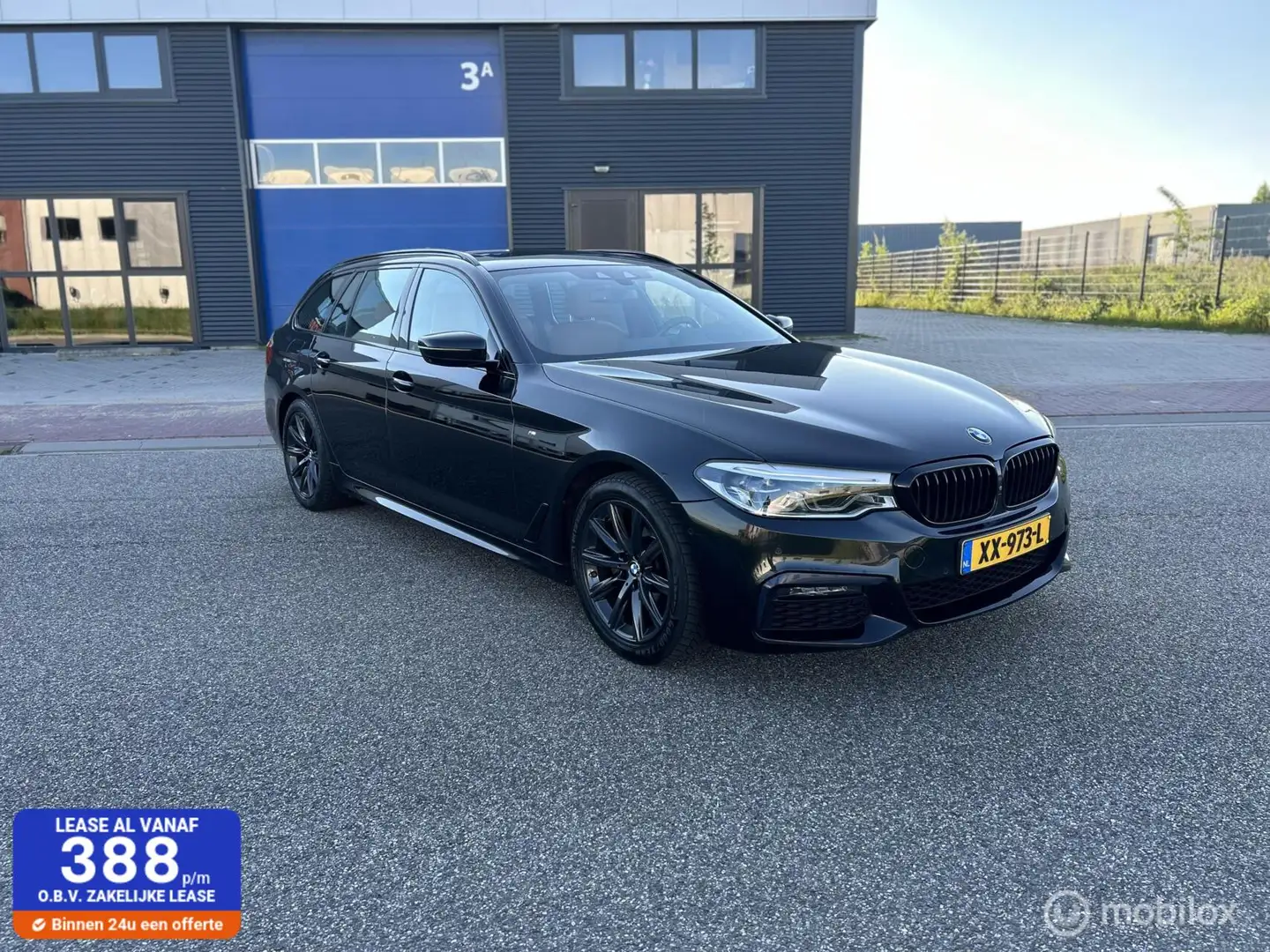 BMW 520 5-serie Touring 520i High Executive Zwart - 1