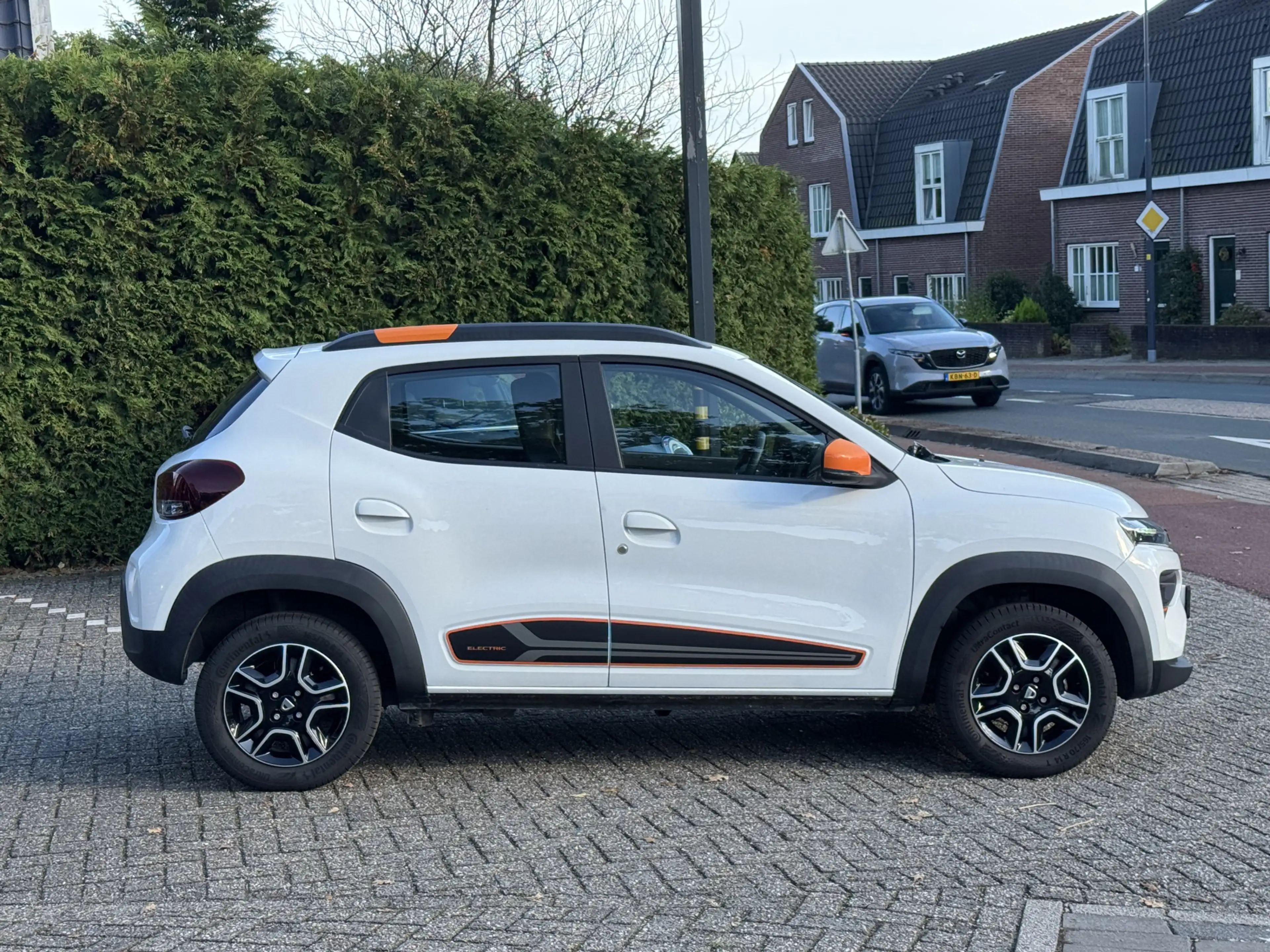 Dacia Spring Comfort Plus 27 kWh Navi | Airco | Camera — photo 7