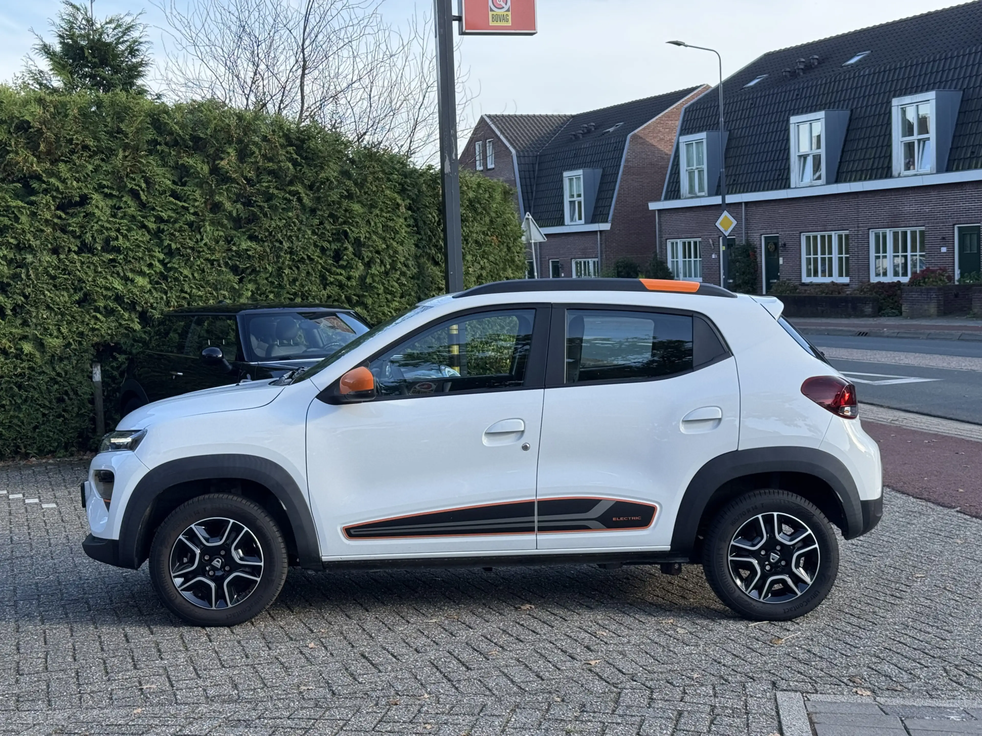 Dacia Spring Comfort Plus 27 kWh Navi | Airco | Camera — photo 15