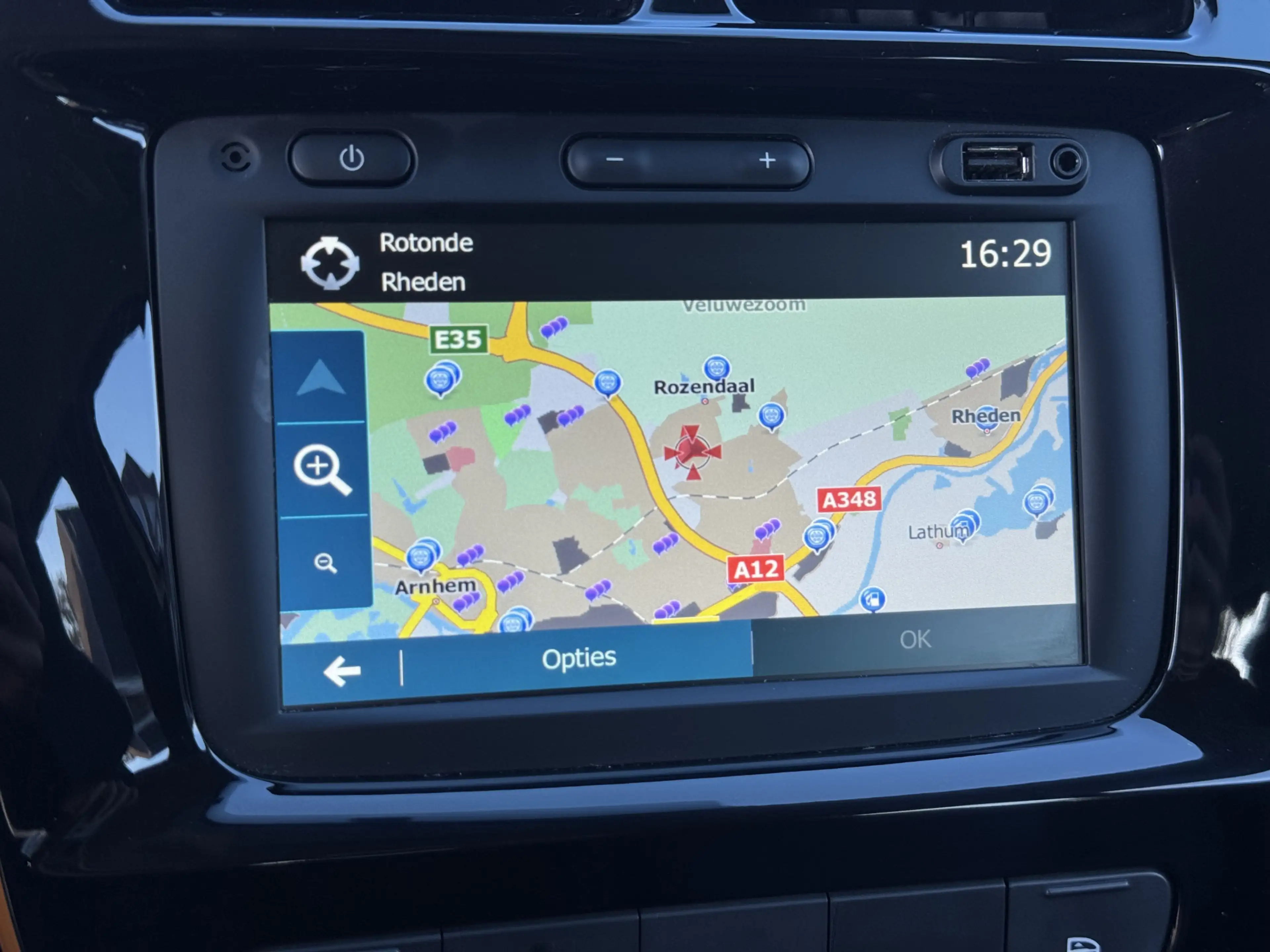 Dacia Spring Comfort Plus 27 kWh Navi | Airco | Camera — photo 13