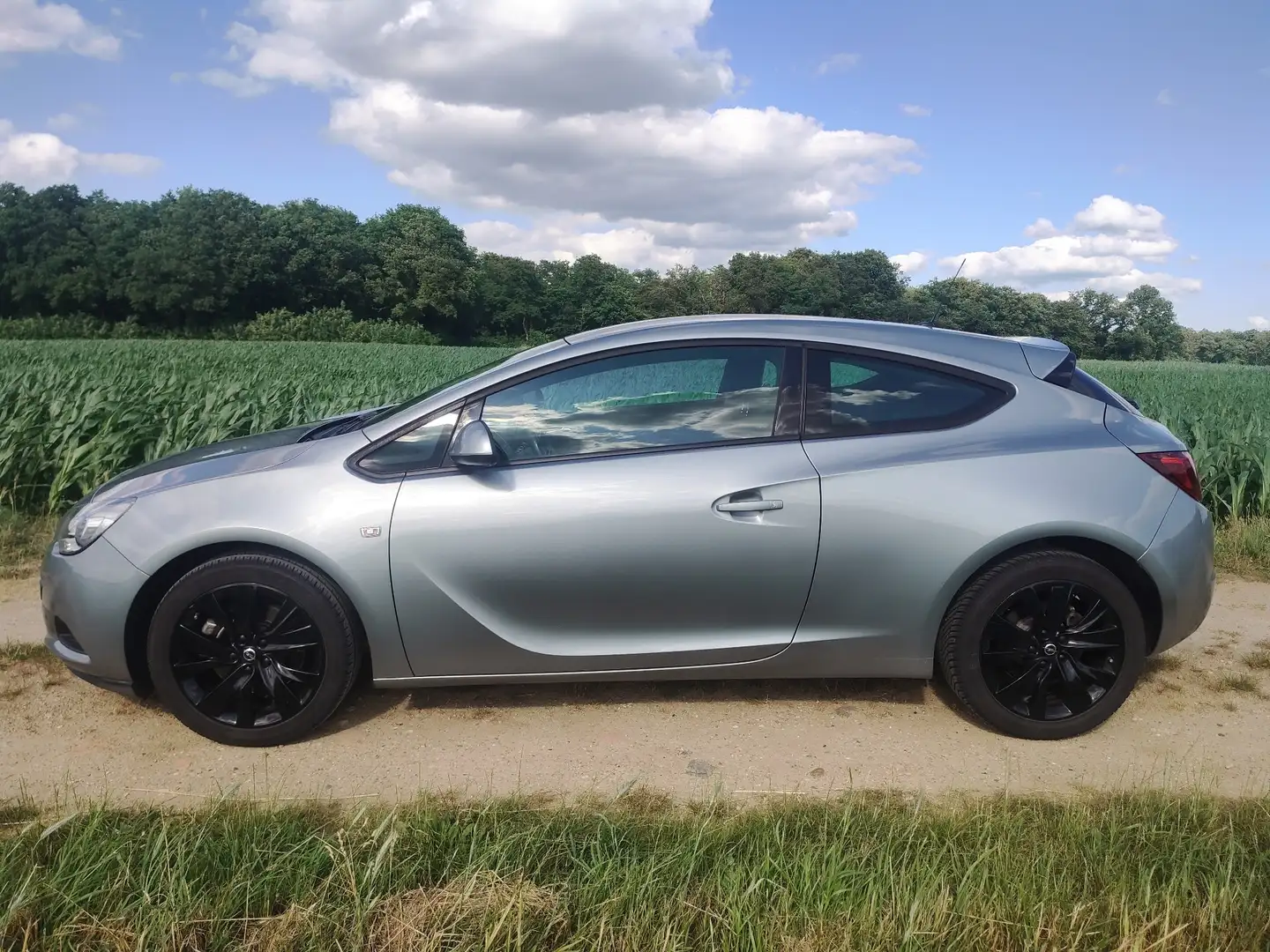Opel Astra Astra GTC 1.4 Turbo Design Edition Grijs - 2