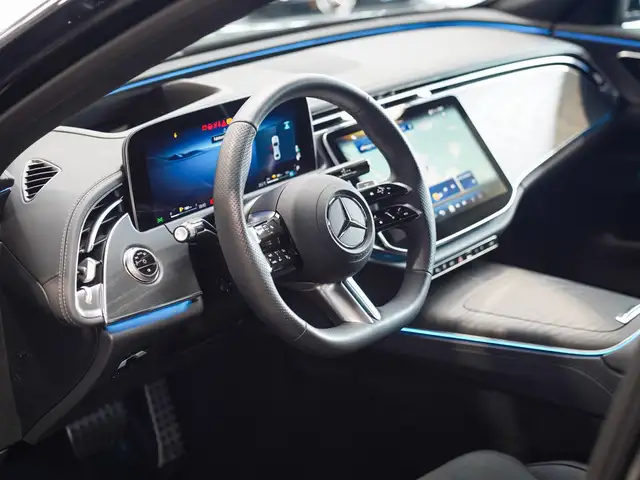 Mercedes-Benz E-Class view 15