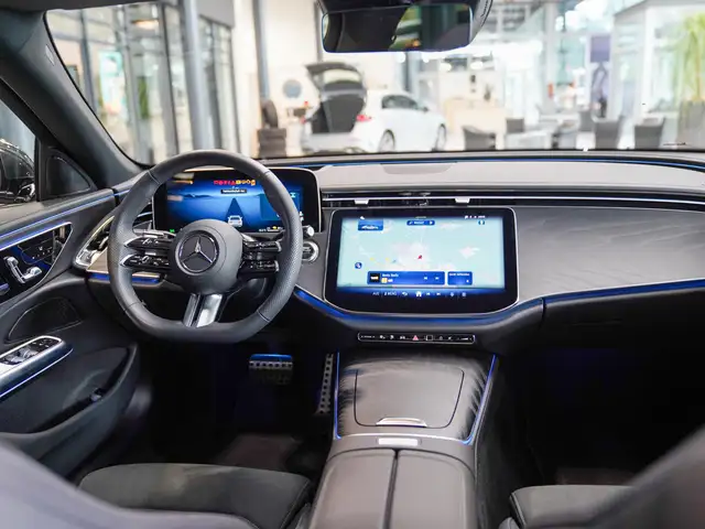 Mercedes-Benz E-Class view 13