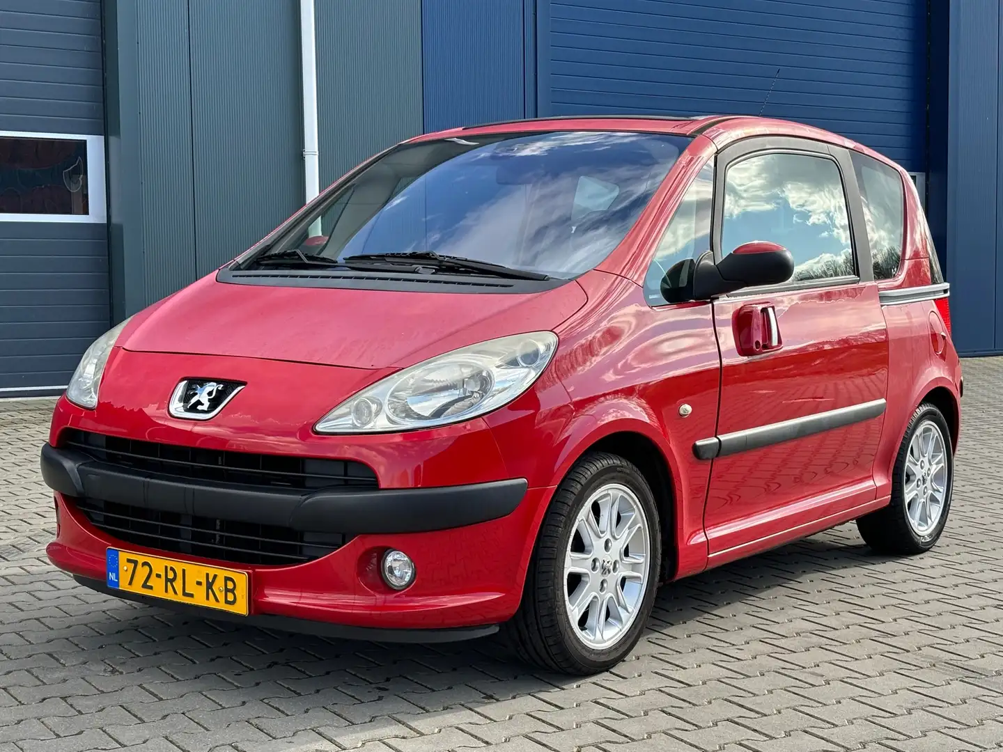 Peugeot 1007 1.4 Gentry Rouge - 1