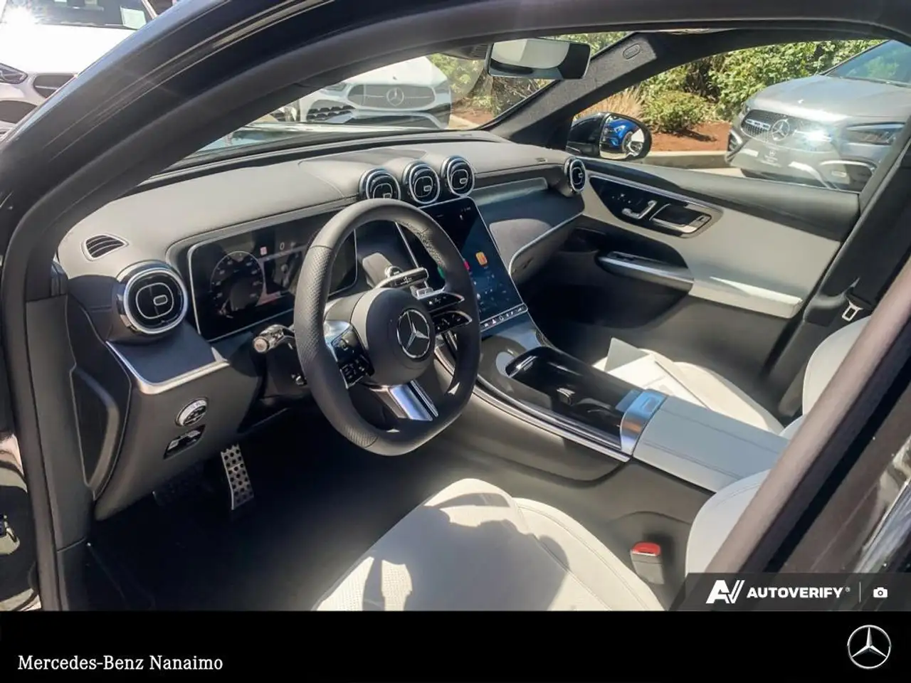 Mercedes-Benz GLC снимка Mercedes-Benz GLC