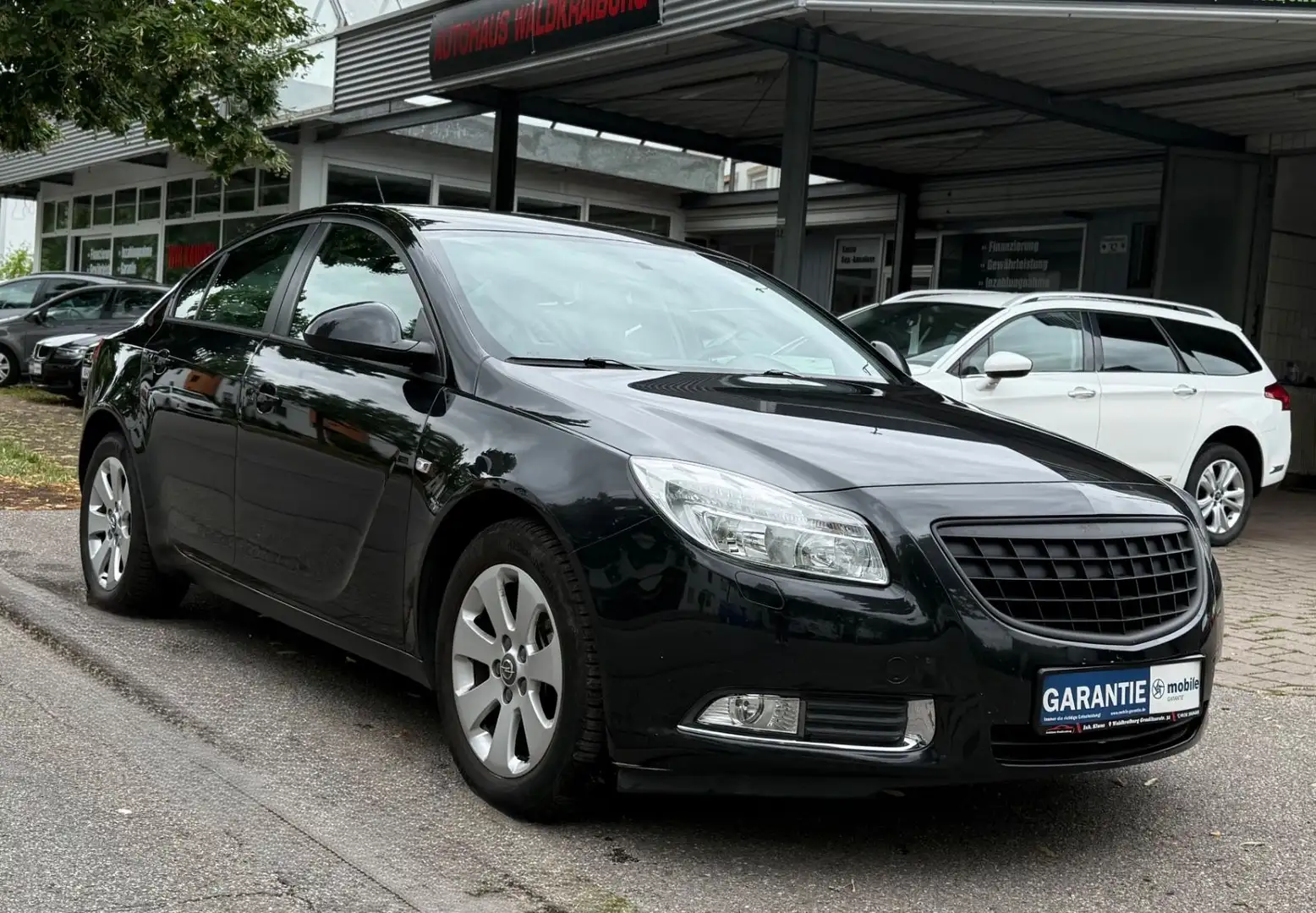 Opel Insignia 1.6i Lim. Selection/1.HAND/TÜV AU NEU Schwarz - 1
