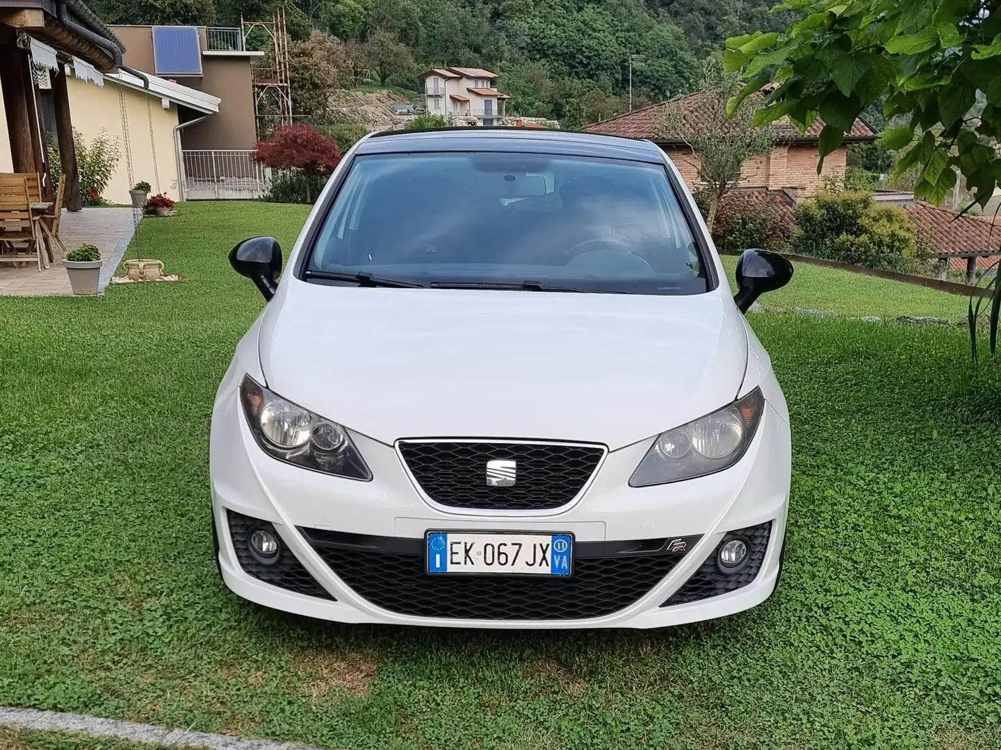 SEAT Ibiza Ibiza SC 1.4 tsi FR 150cv SC dsg Bianco - 2