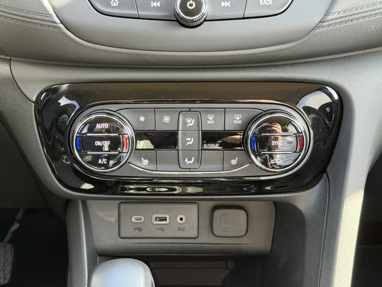 Buick Encore photo Buick Encore