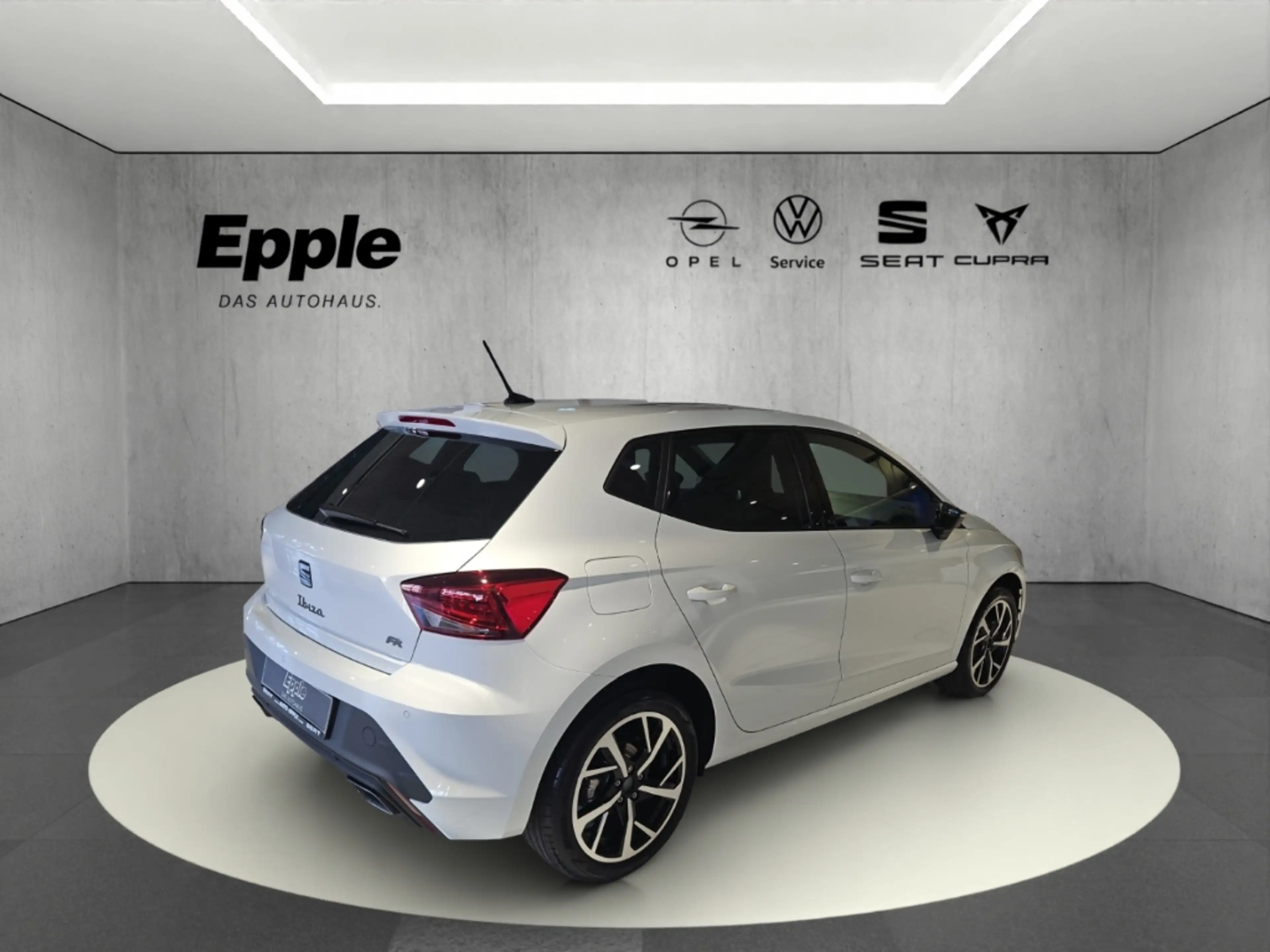 SEAT Ibiza FR 1.0 TSI 85 kW (116 PS) 7-Gang-DSG Navi Rückfahr — photo 9