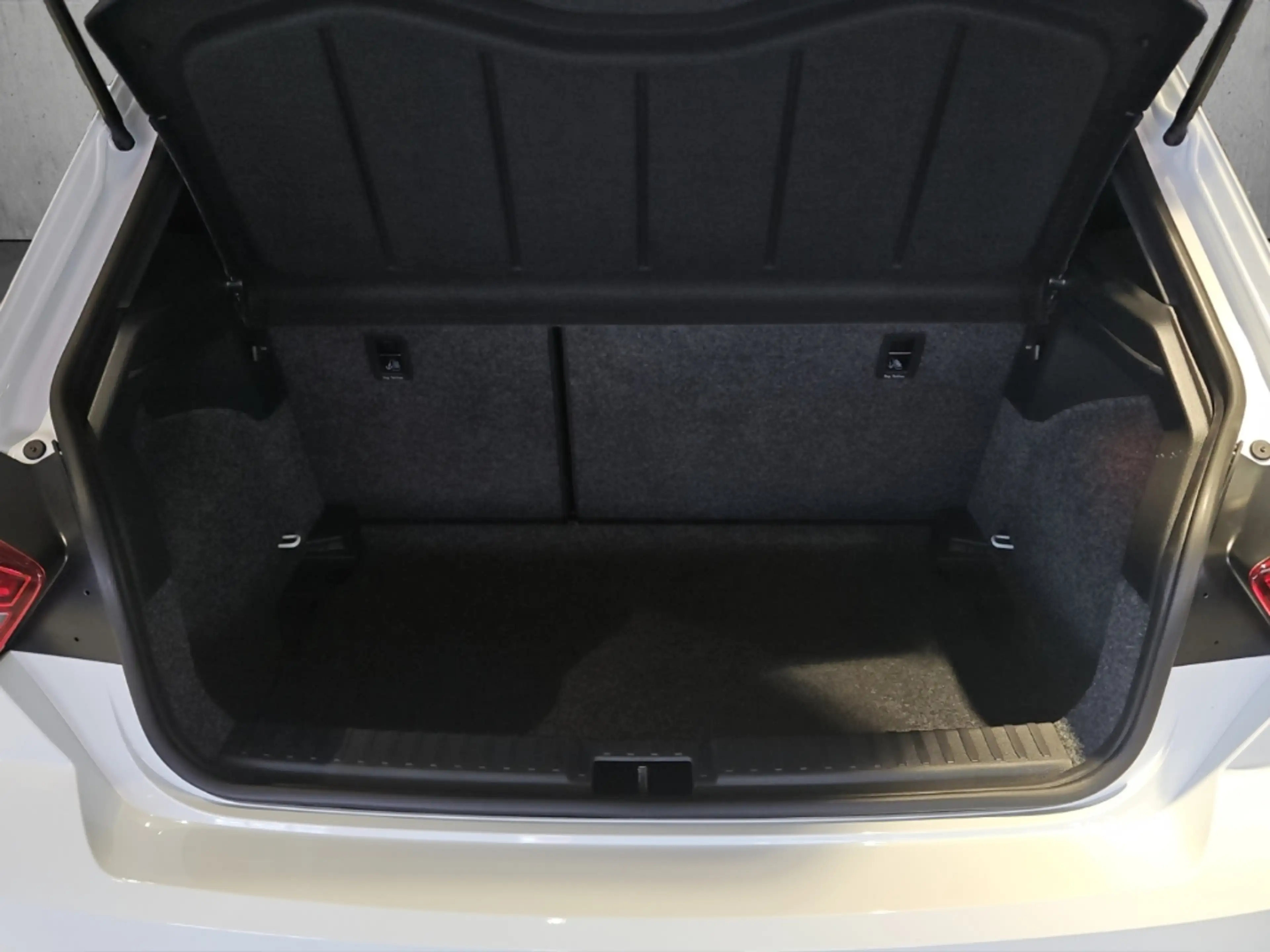 SEAT Ibiza FR 1.0 TSI 85 kW (116 PS) 7-Gang-DSG Navi Rückfahr — photo 10