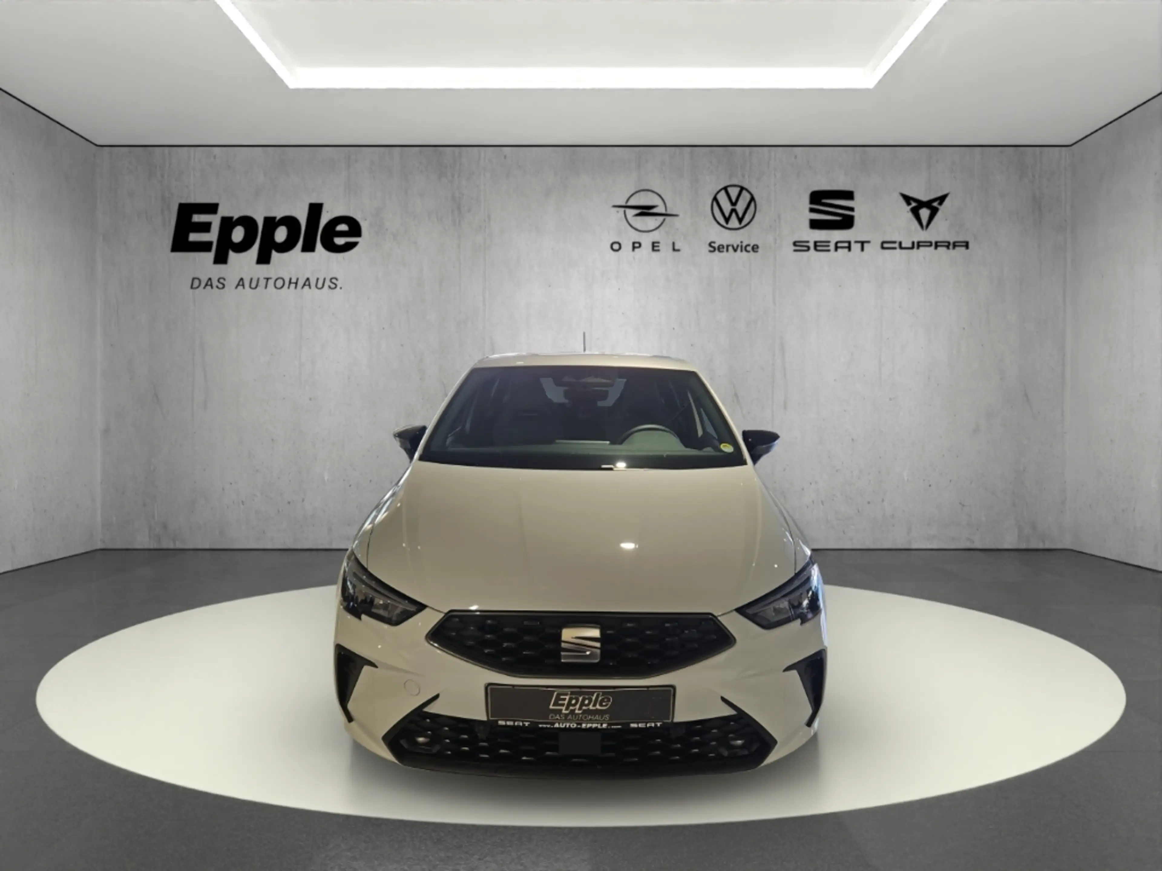SEAT Ibiza FR 1.0 TSI 85 kW (116 PS) 7-Gang-DSG Navi Rückfahr — photo 3