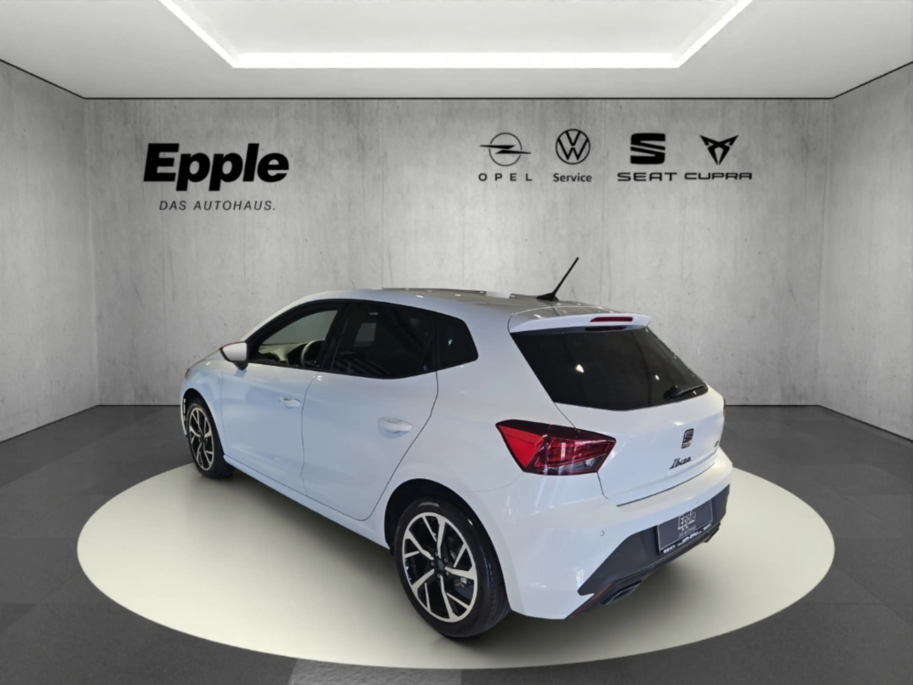 SEAT Ibiza FR 1.0 TSI 85 kW (116 PS) 7-Gang-DSG Navi Rückfahr — photo 7
