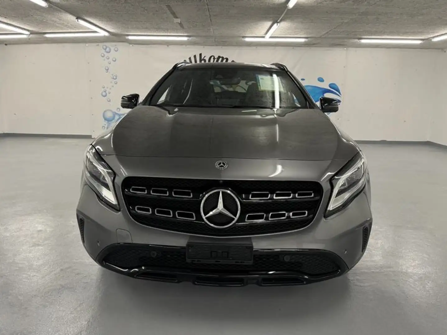 Mercedes-Benz GLA 200 GLA 200 200d B.Sol AMG N.Up Černá - 1