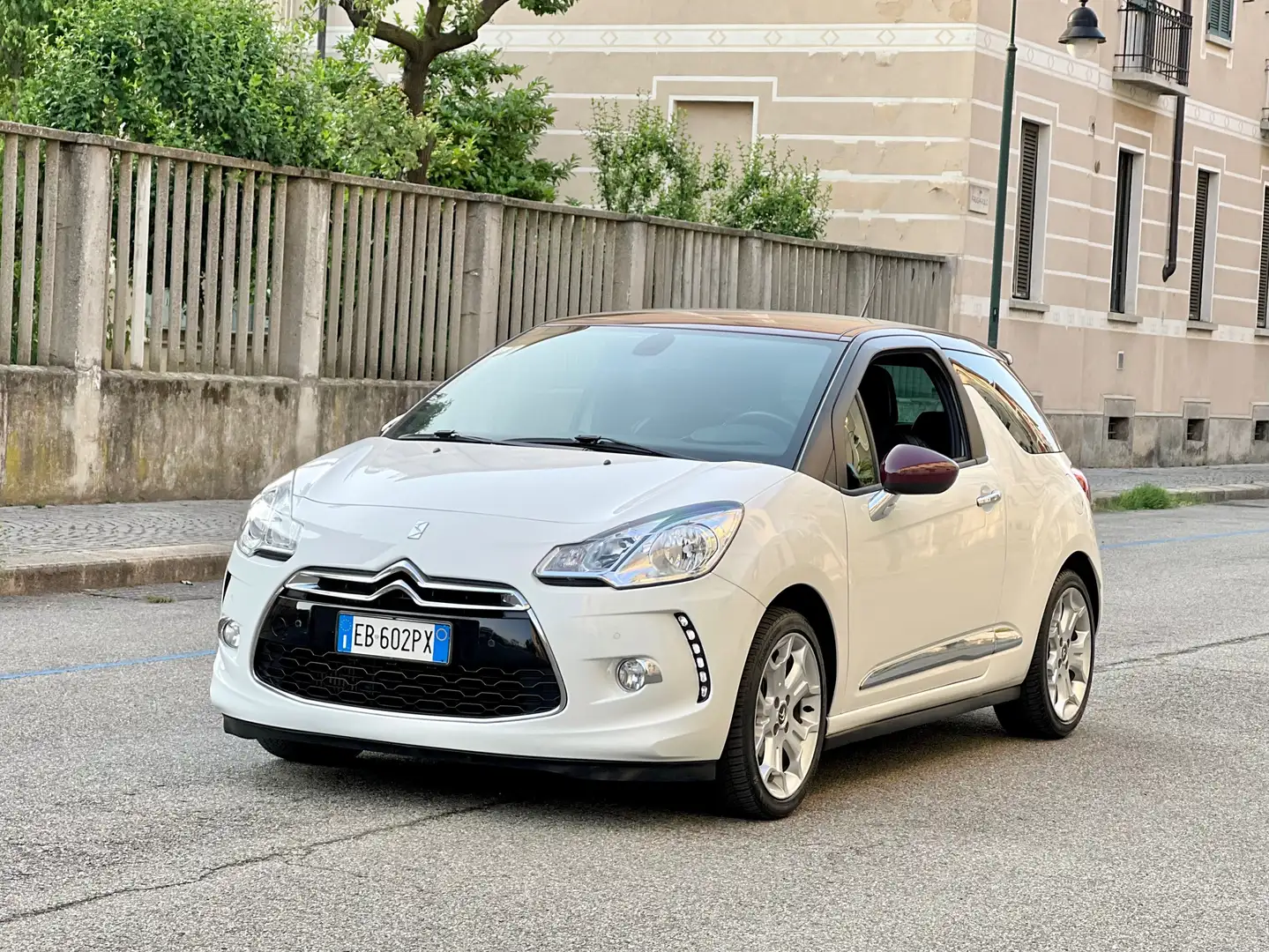 DS Automobiles DS 3 1.6 THP 156cv Sport Chic KM CERT-1 PROP-HI FI-LED Bianco - 1