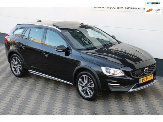 Volvo V60 Cross Country 2.0 T5 Polar+ Schuifdak Trekhaak Navi