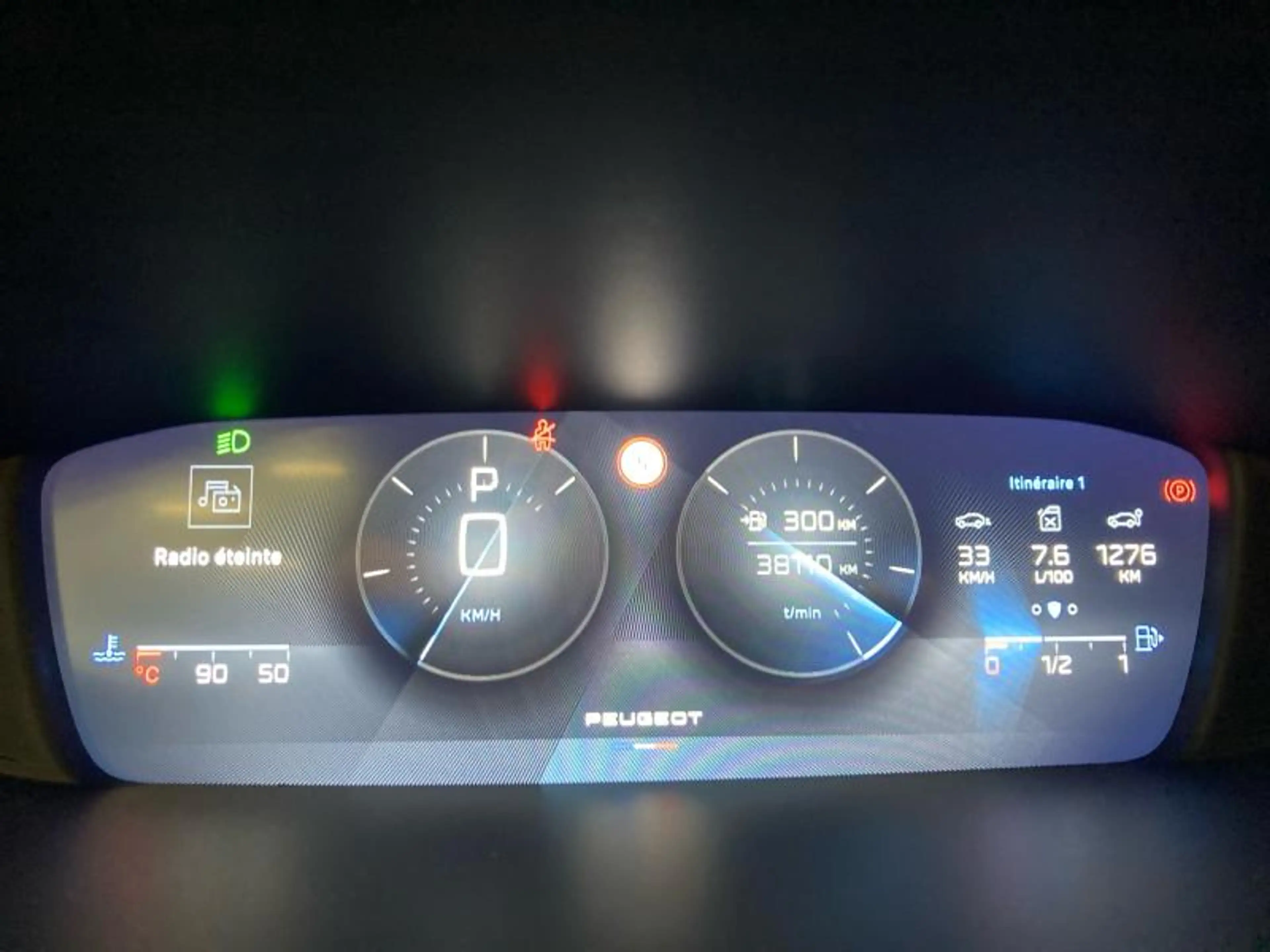 Peugeot 408 allure — photo 13