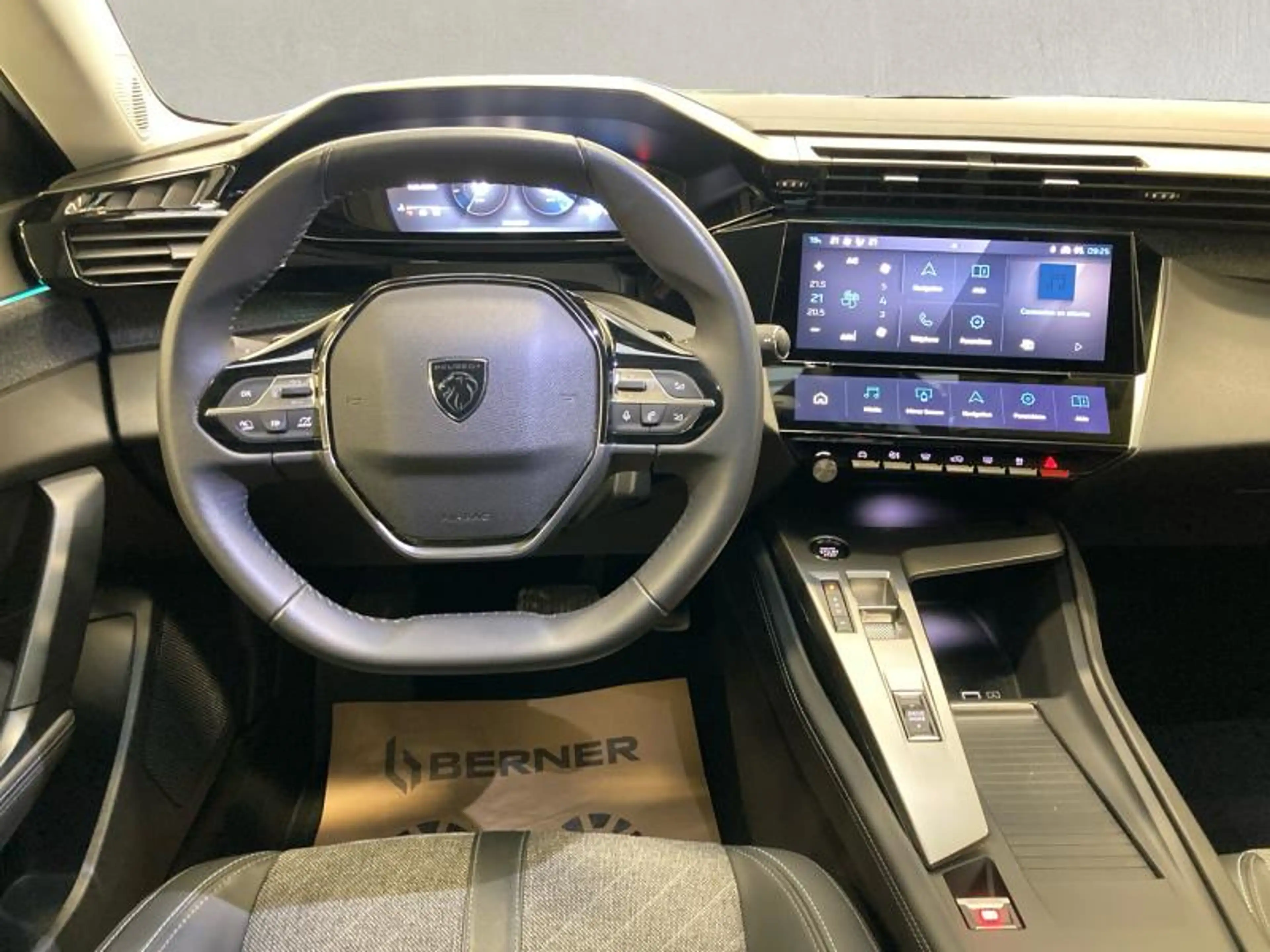 Peugeot 408 allure — photo 15