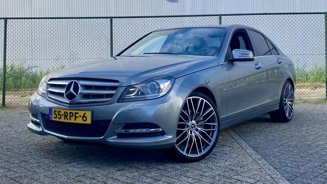 Mercedes-Benz C 180