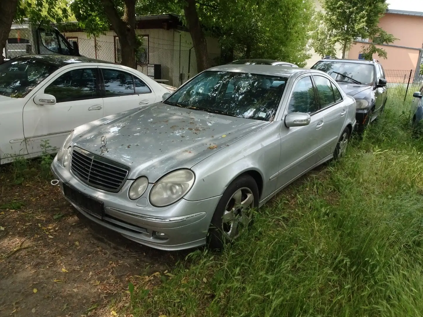Mercedes-Benz E 350 E -Klasse Lim. E 350;Motorschaden!!!!!!!!! Argintiu - 1