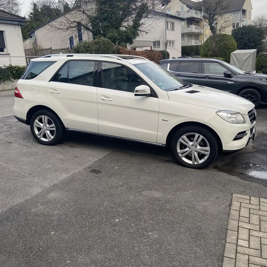Mercedes-Benz ML 250 ML 250 CDI BlueTec (166.004) Weiß - 2