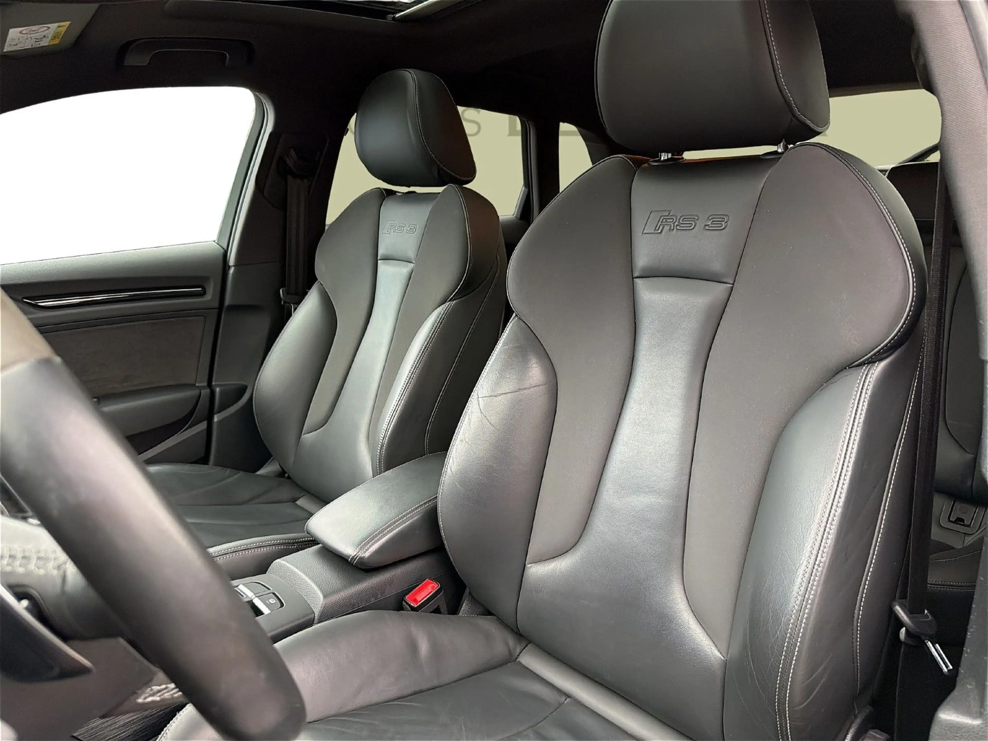 Audi RS3 Sportback 2.5 TFSI quattro Panorama B&O — photo 11