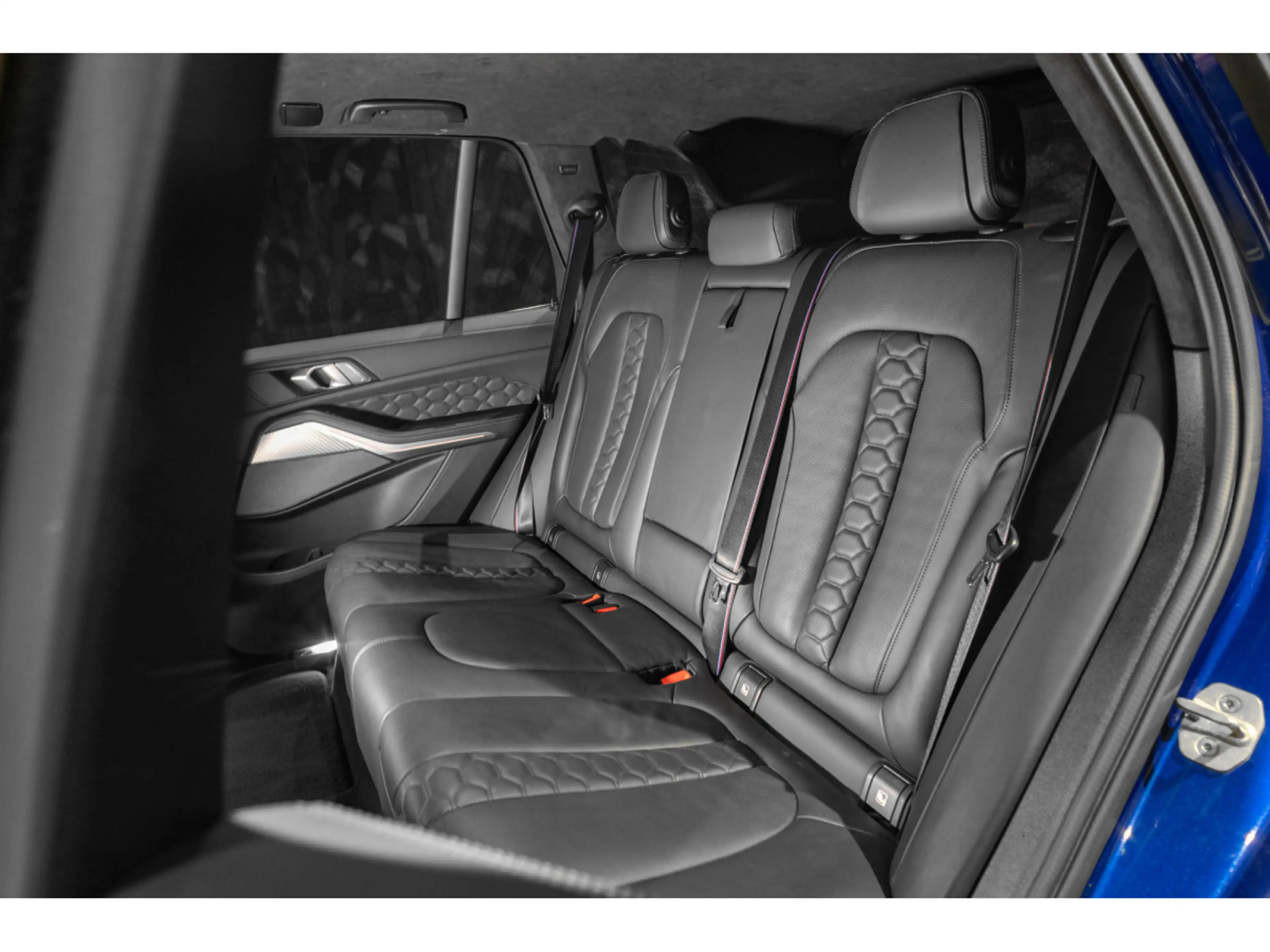 BMW X5 M Competition xDrive — photo 11