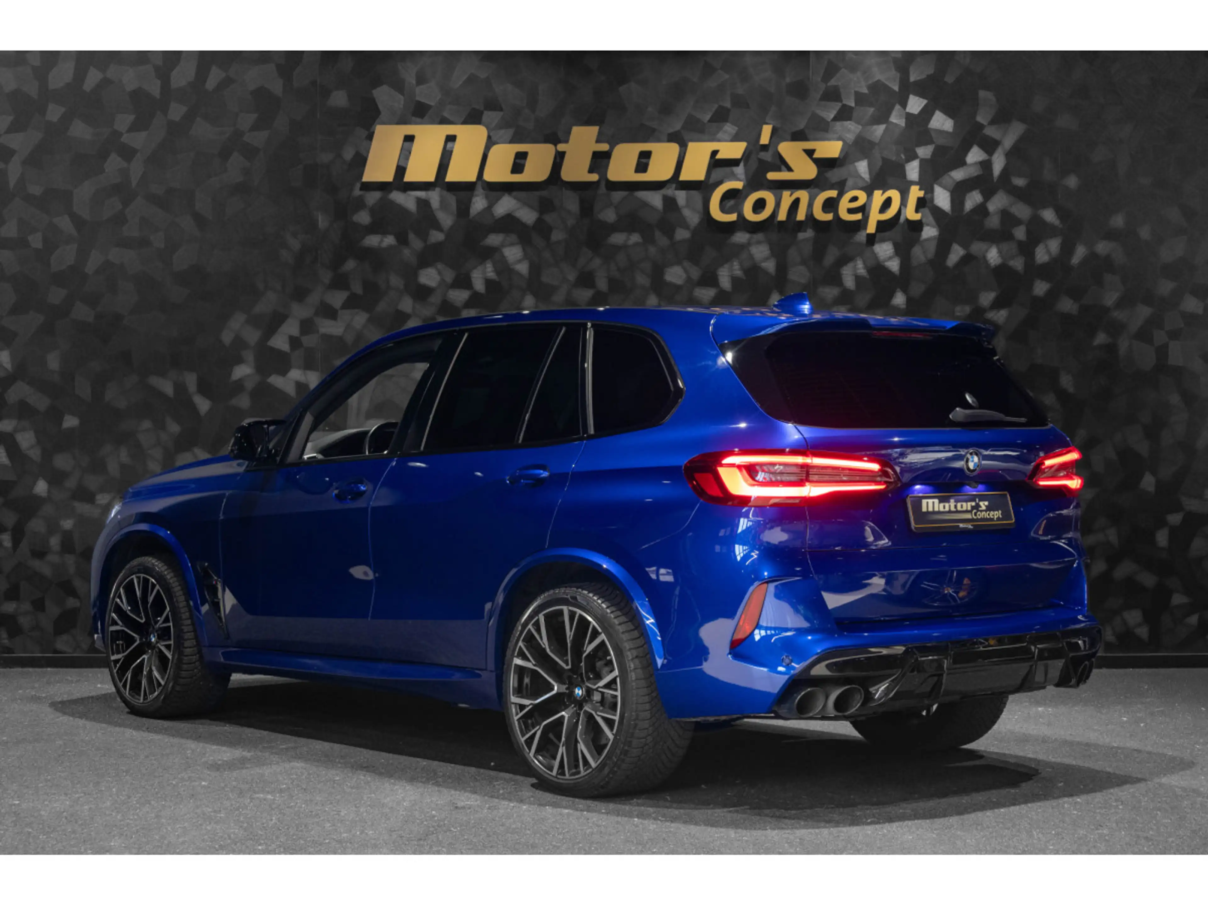 BMW X5 M Competition xDrive — photo 7