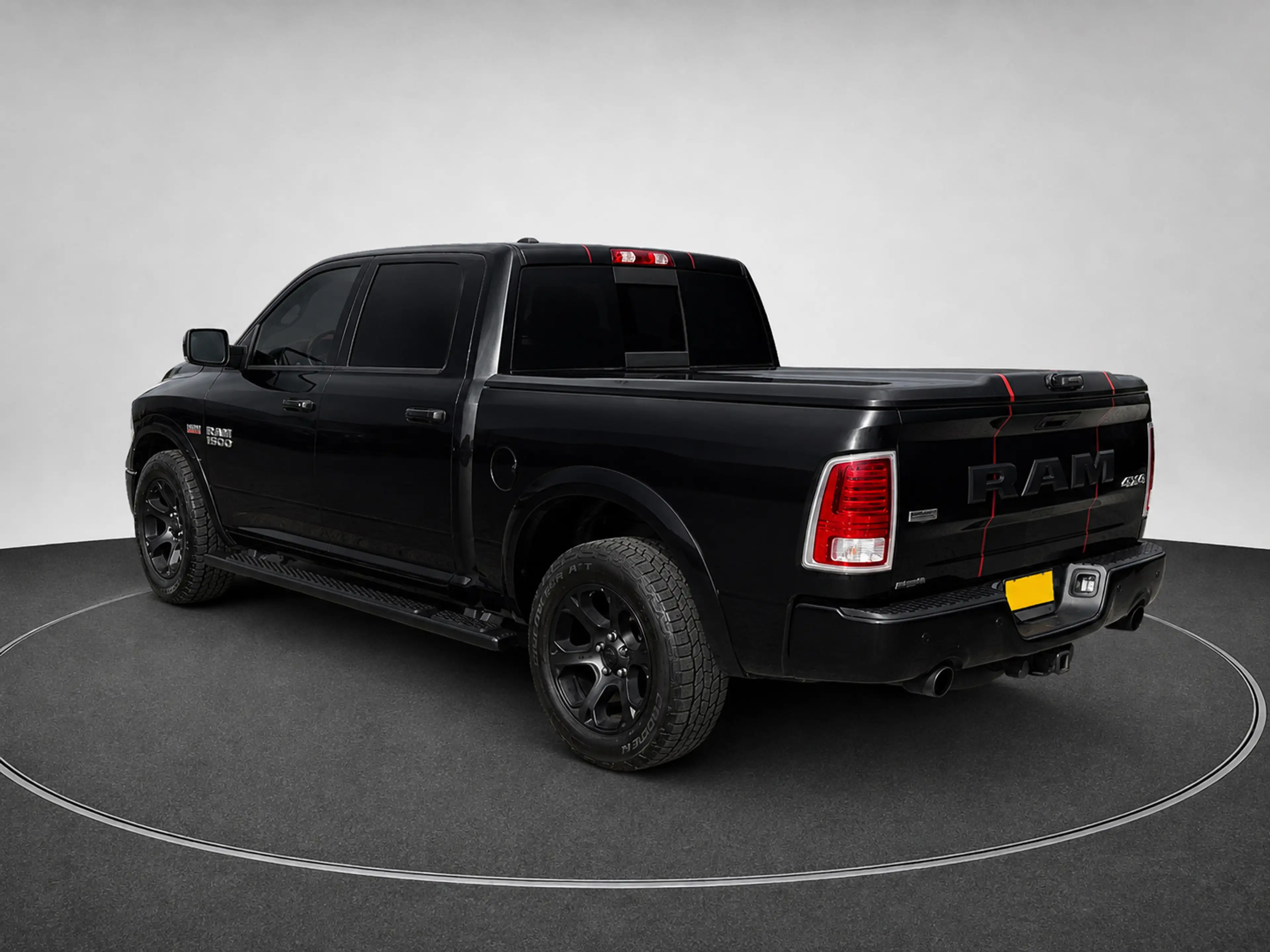 Dodge RAM 5.7i V8 Hemi 4x4 Crew Cab- LPG Onderbouw, Schuifda — photo 3