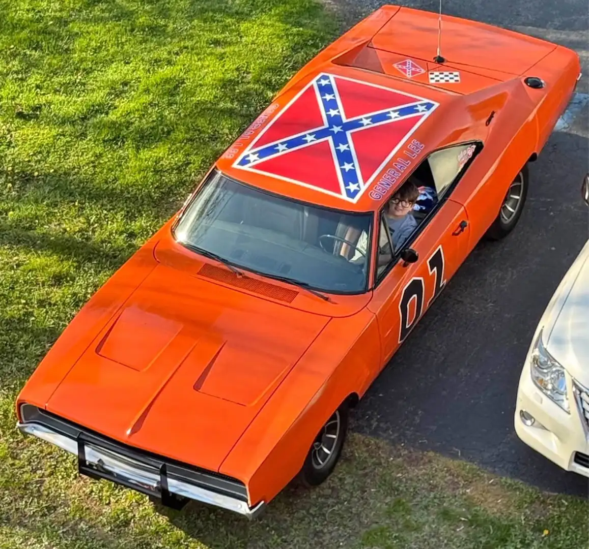 Dodge Charger GENERAL LEE 383  V8 Orange - 1
