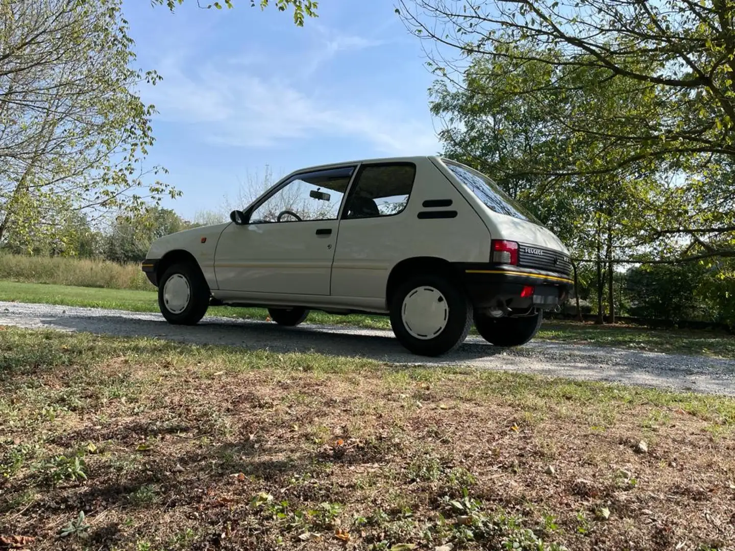 Peugeot 205 3p 1.1 Style Blanc - 1