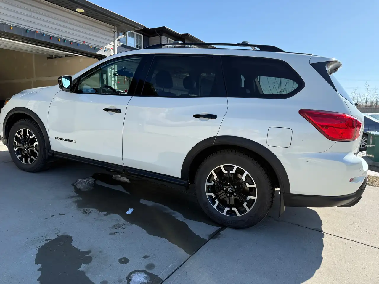 Nissan Pathfinder снимка Nissan Pathfinder