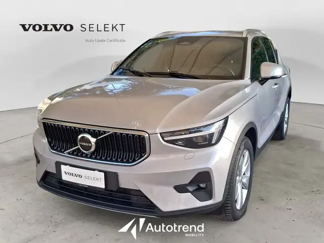 Volvo XC40 B3 163+14 CV Automatico LED Core