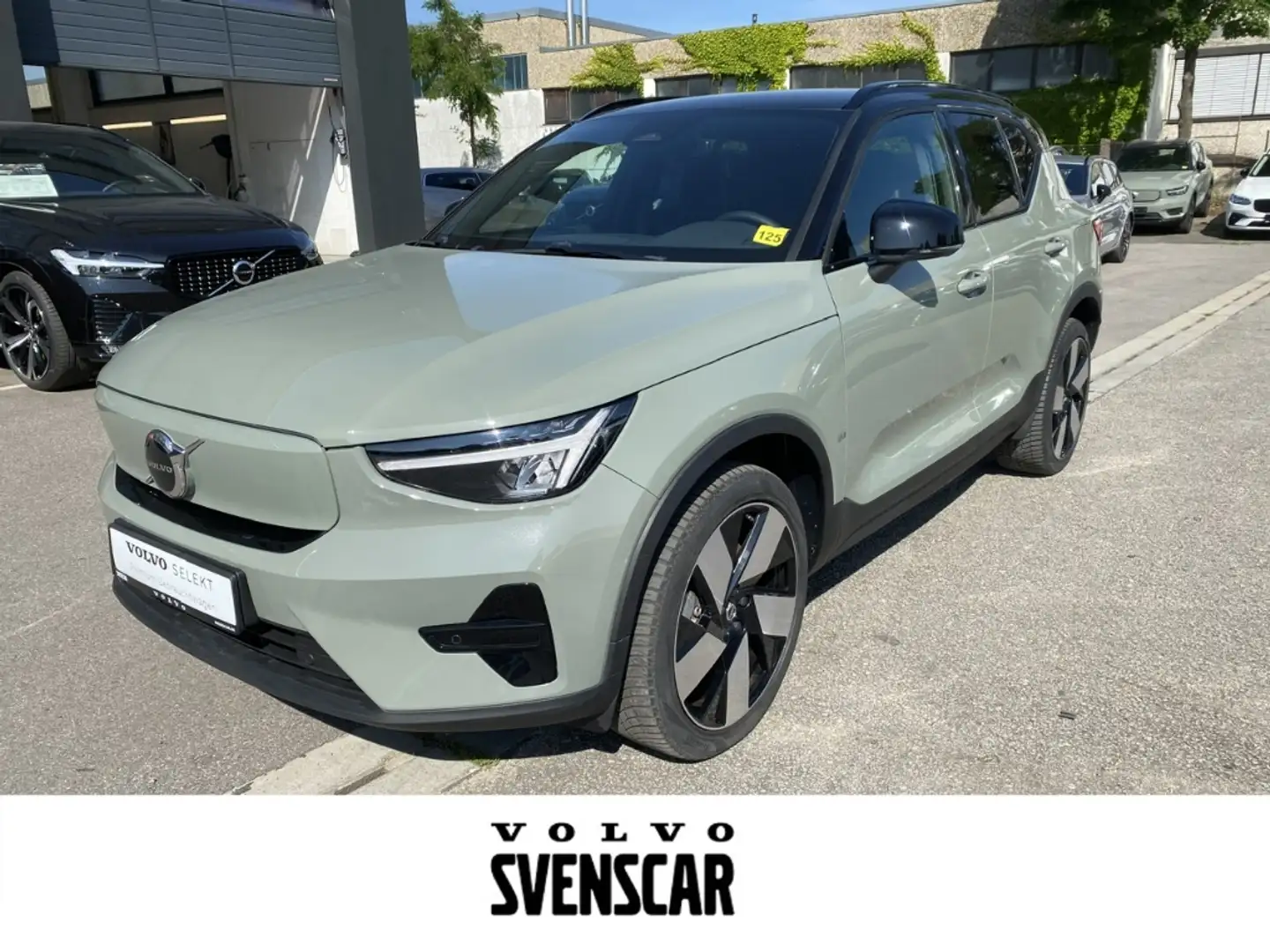 Volvo XC40 Plus Recharge Pure Electric StandHZG Digitales Coc Verde - 1