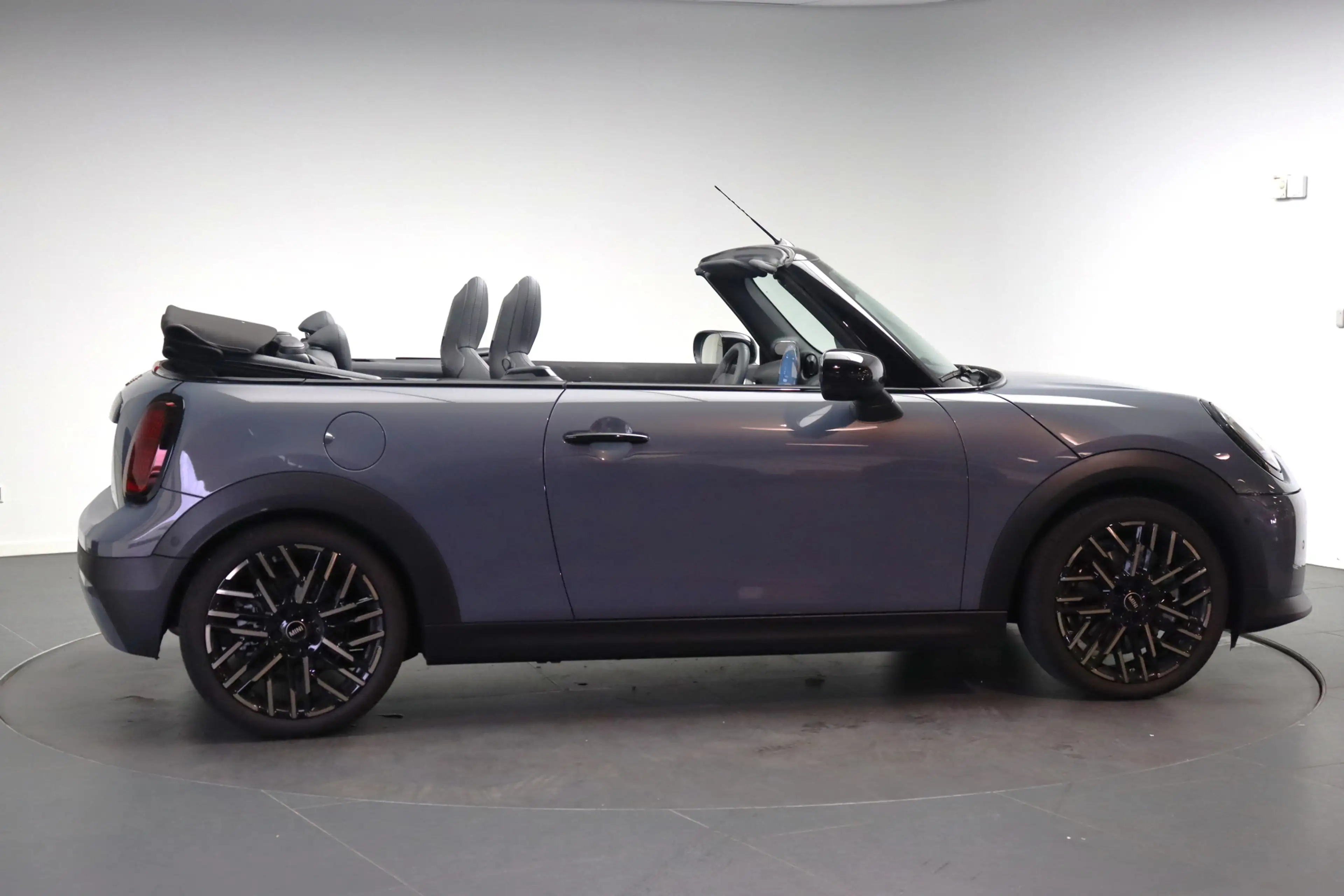 MINI Cooper C Cabrio Automaat / Favoured / Pakket L / Favoured / Pakket — photo 4