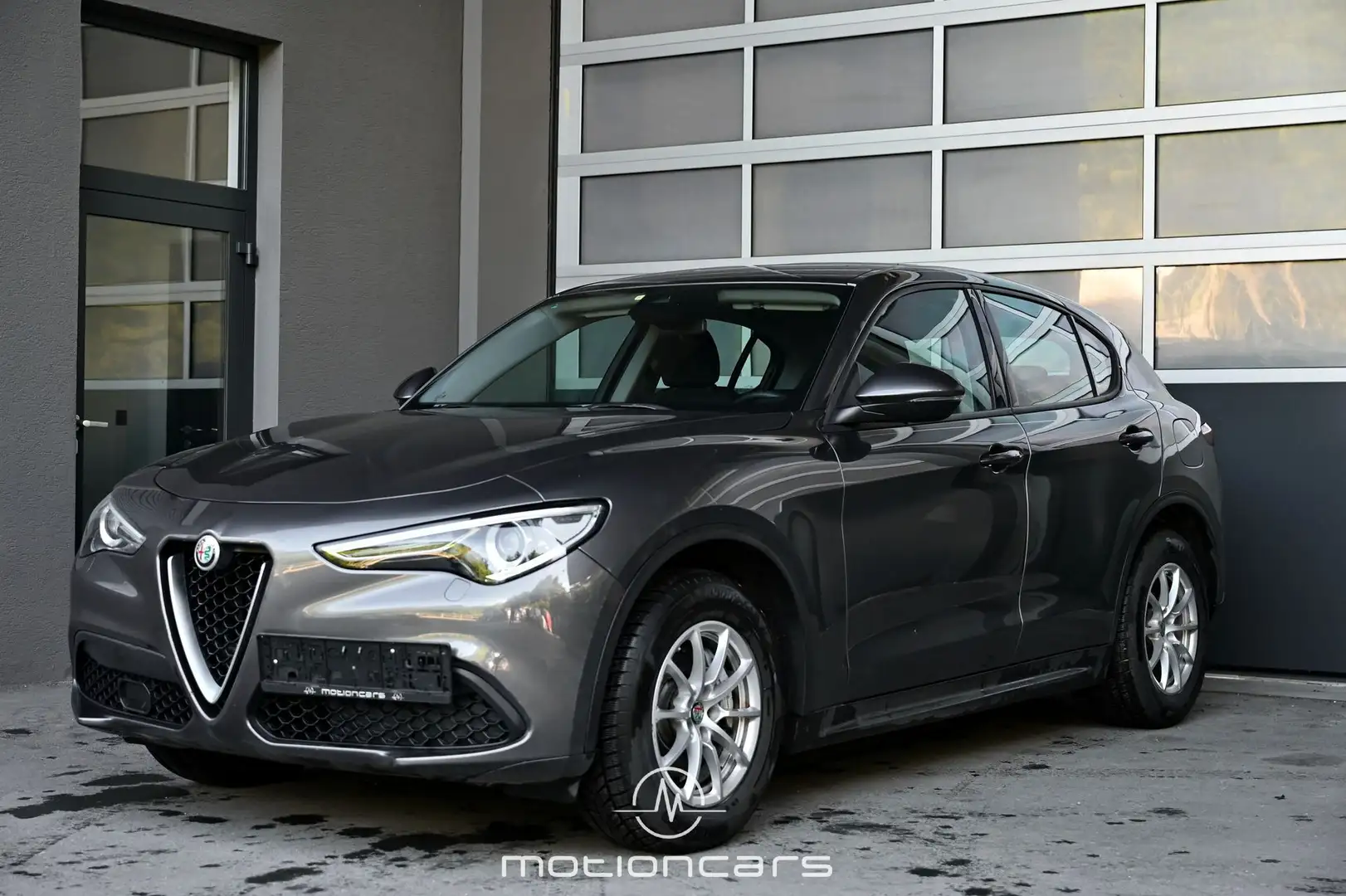 Alfa Romeo Stelvio 2.2 JTDM Business Q4 Pickerl NEU Grau - 1