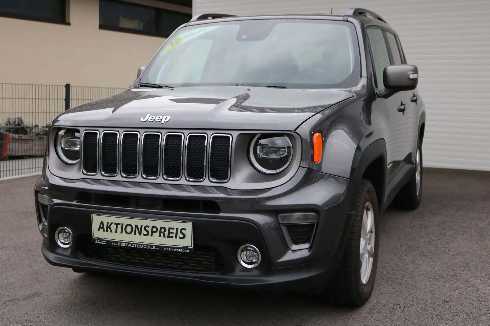 Jeep Renegade 2,0 MultiJet II AWD 6MT 140 Limited Grau - 2