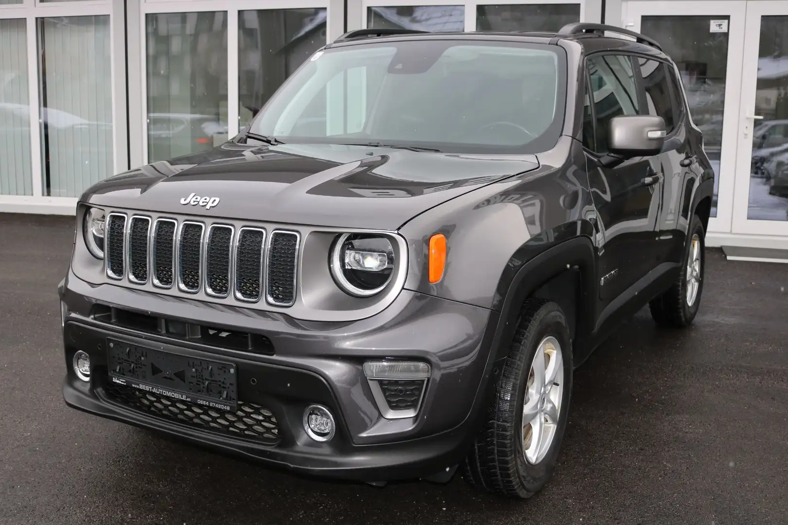 Jeep Renegade 2,0 MultiJet II AWD 6MT 140 Limited Grau - 1
