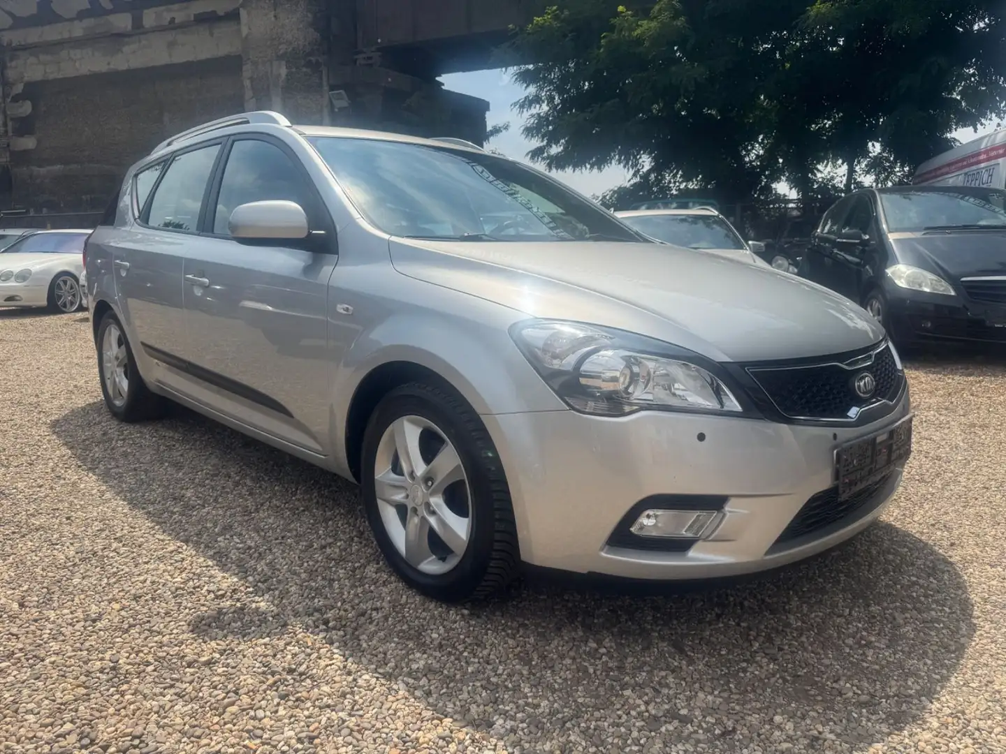 Kia Ceed SW / cee'd SW *NAVI*KLIMA*KAMERA* Silber - 1
